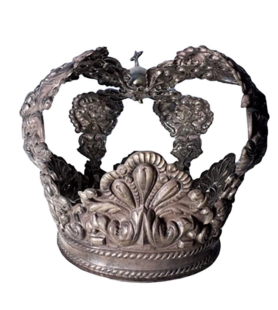 Sterling Silver Late 20th Century Large Silver Crown from Peru For Sale