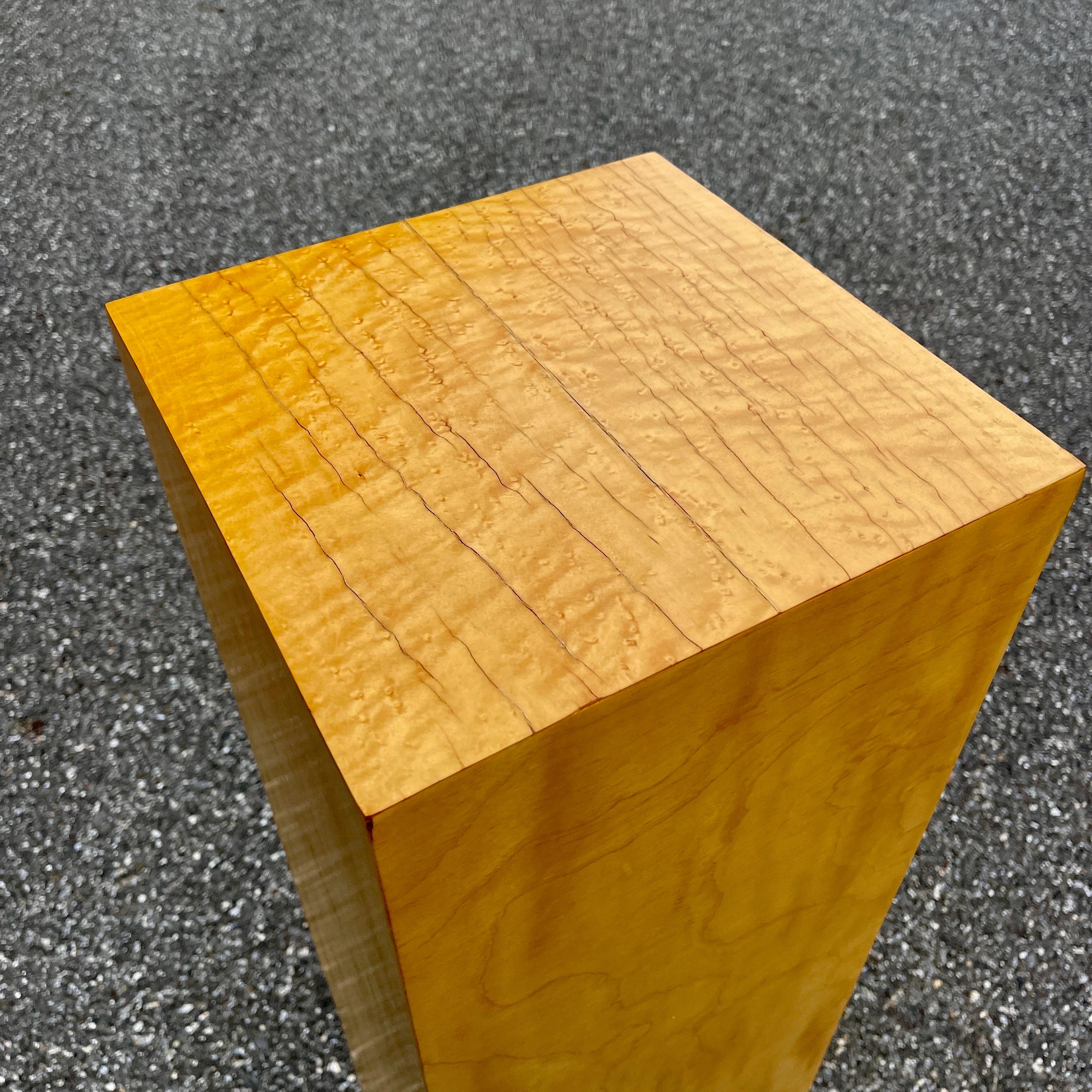 Late 20th Century Light Colored Veneer Wood Pedestal For Sale 7