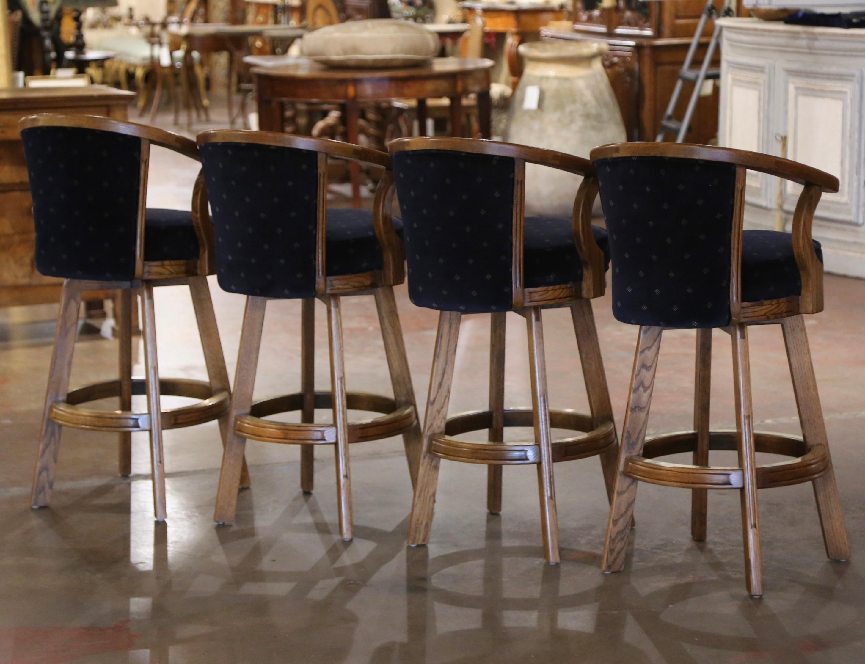 Laiton Fin du 20ème siècle, Louis Philippe, ensemble de quatre tabourets de bar pivotants en Oak français en vente