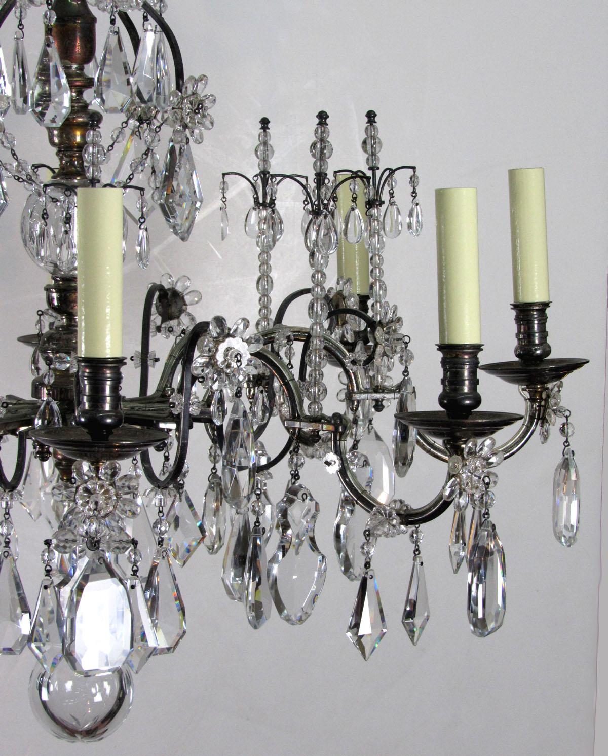 Late 20th Century Louis XV Style Chandelier For Sale 1