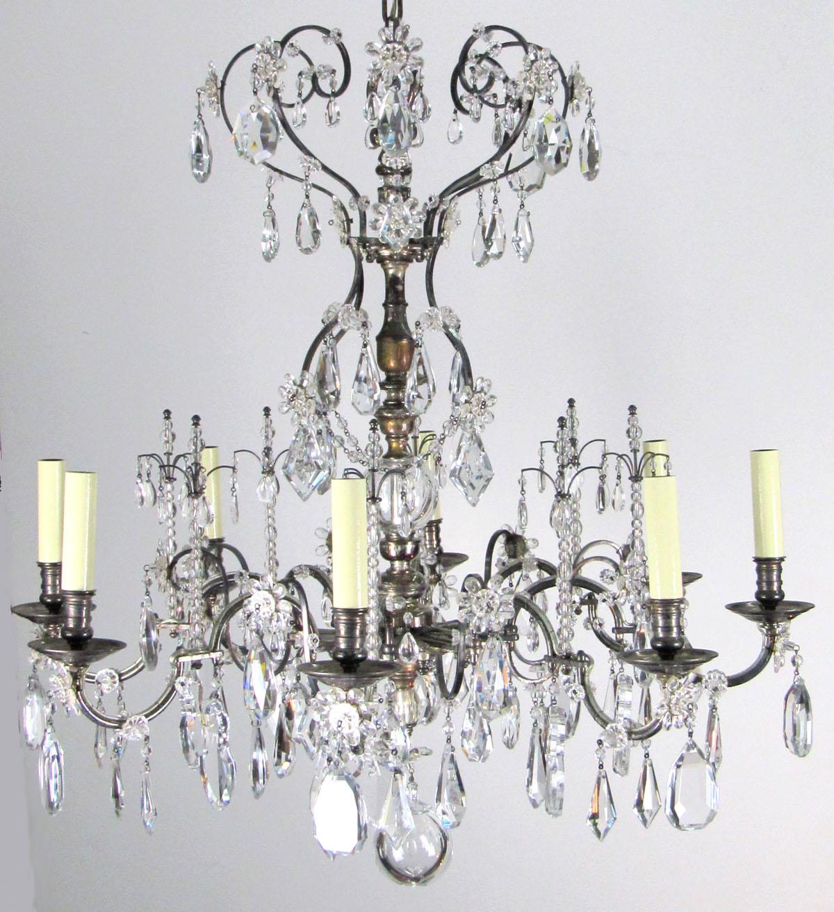 Late 20th Century Louis XV Style Chandelier For Sale 2