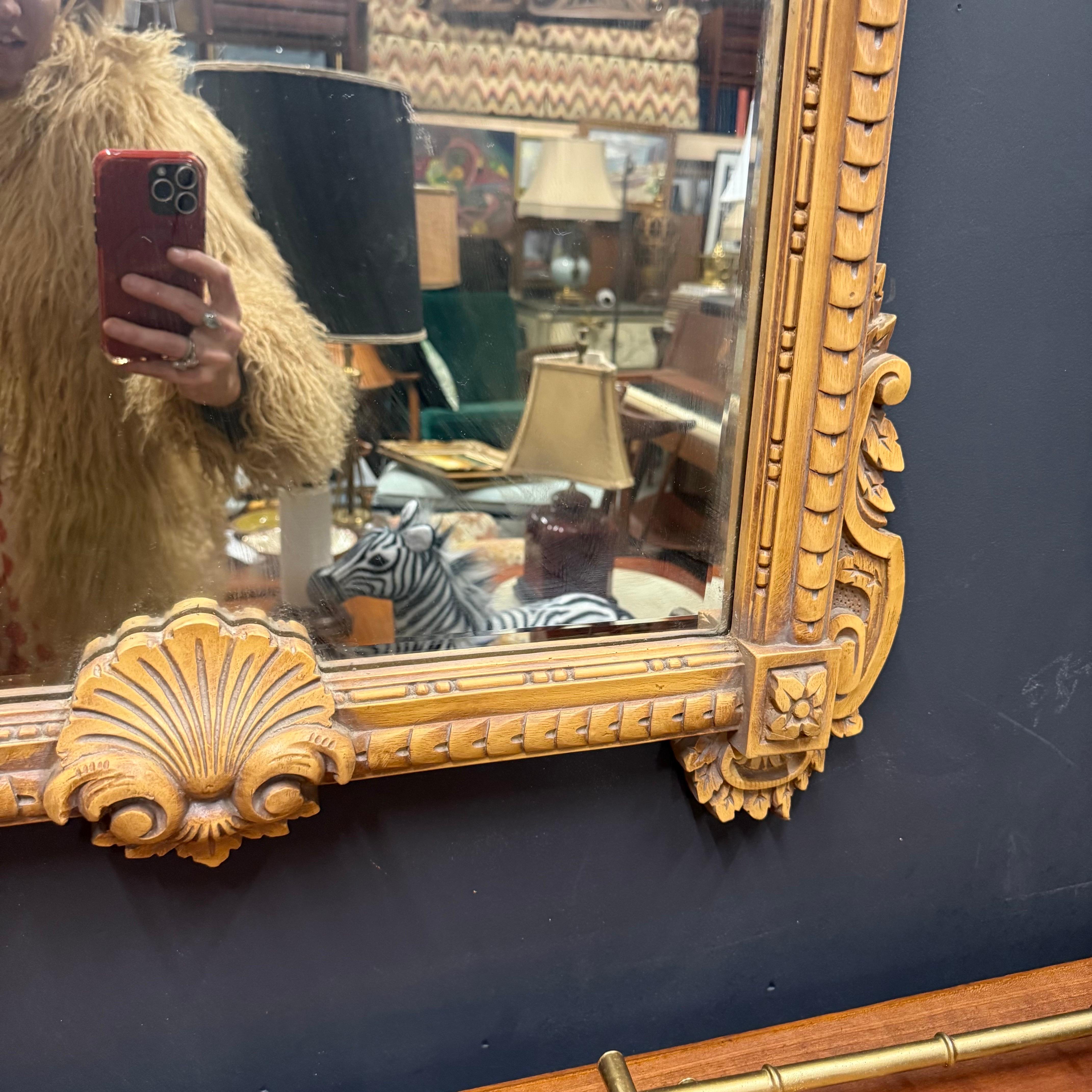 Fin du 20e siècle Miroir en bois et composite de style Louis XVI en vente 3