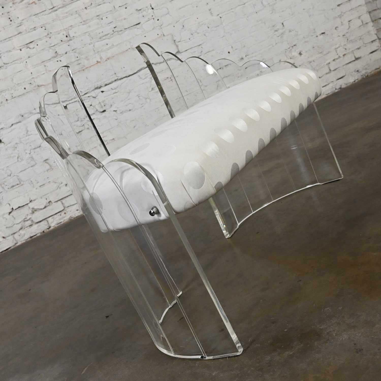 Art déco Fin du 20ème siècle Lucite Art Deco Hollywood Regency Sculptural Wing Bench en vente