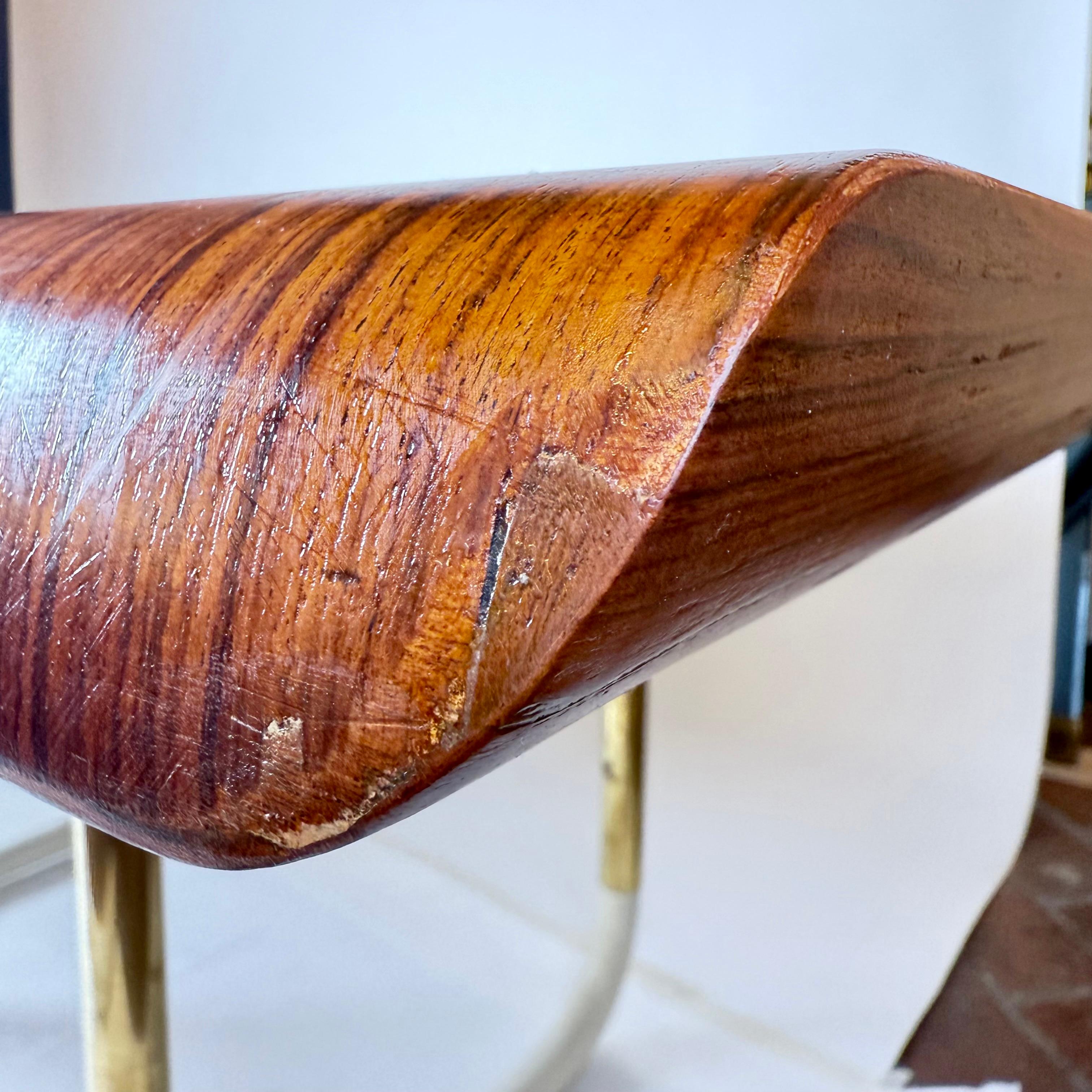 Mesa de comedor chapada en ébano de Macassar de finales del siglo XX con base de hierro Italiano en venta