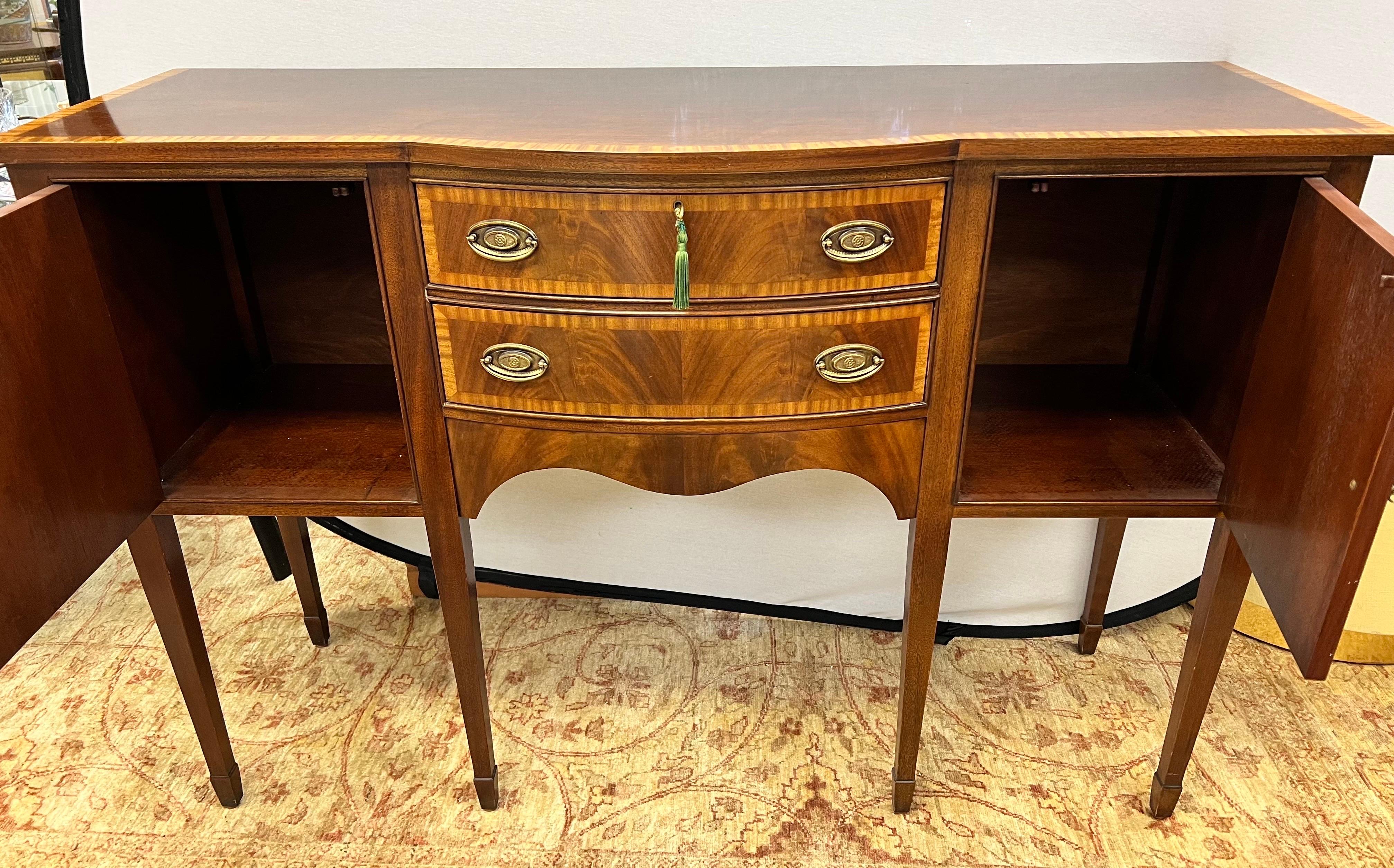 Federal Late 20th Century Mahogany Inlay Ethan Allen Server Buffet Cabinet Sideboard Bar