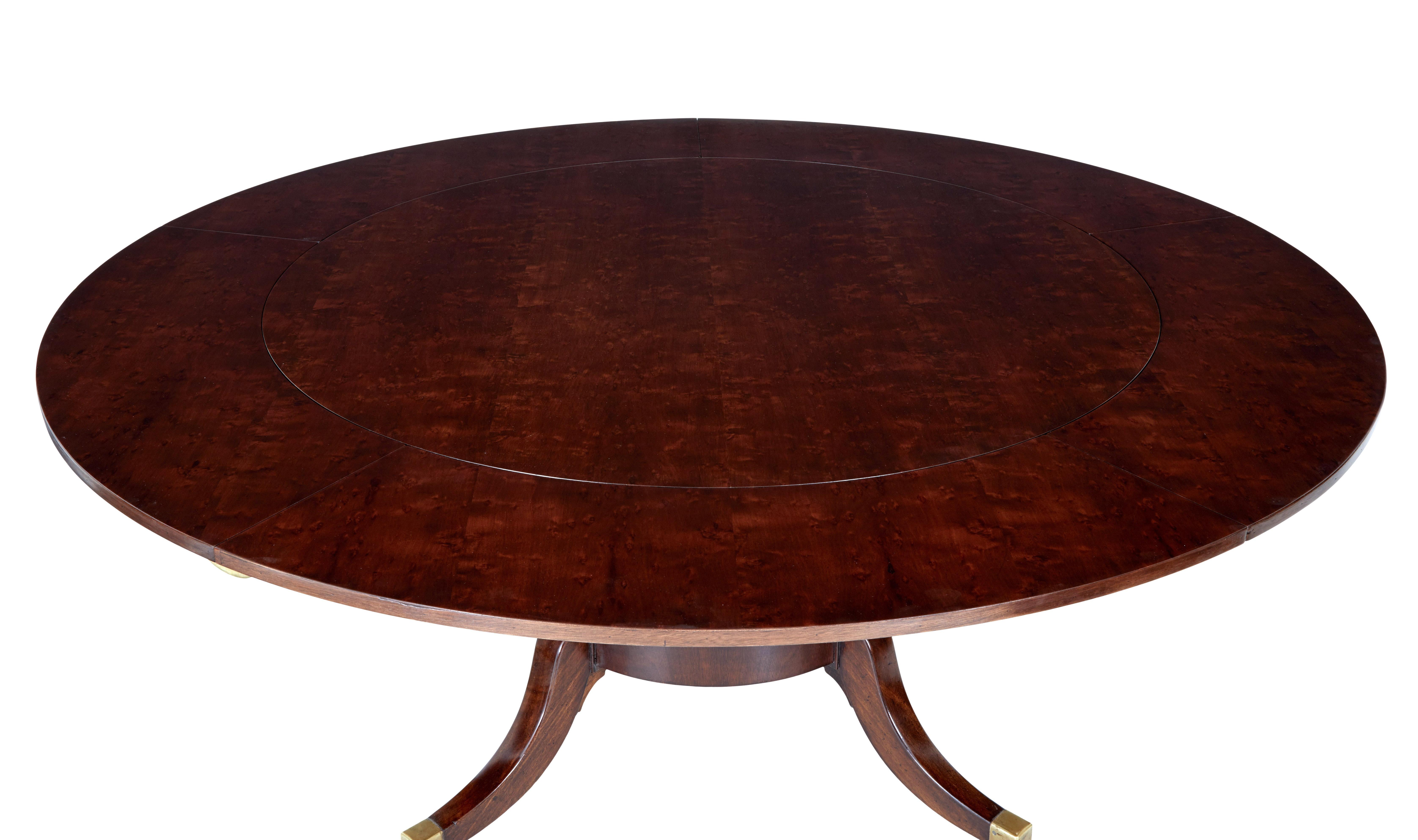 Hand-Crafted Late 20th Century Mahogany Jupe Dining Table with Leaf Cabinet