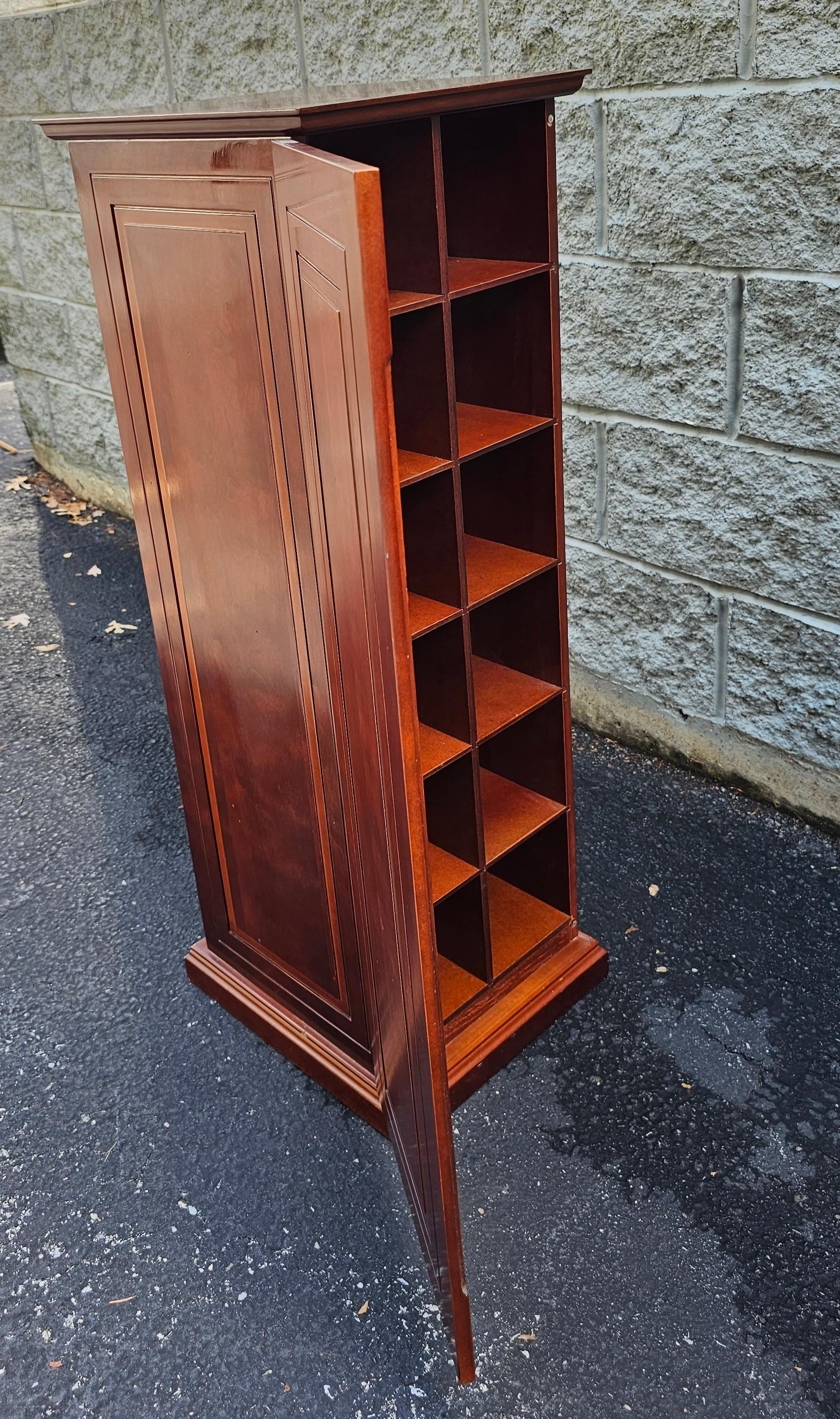 Late 20th Century Mahogany Pedestal Column Cabinets, A pair For Sale 1