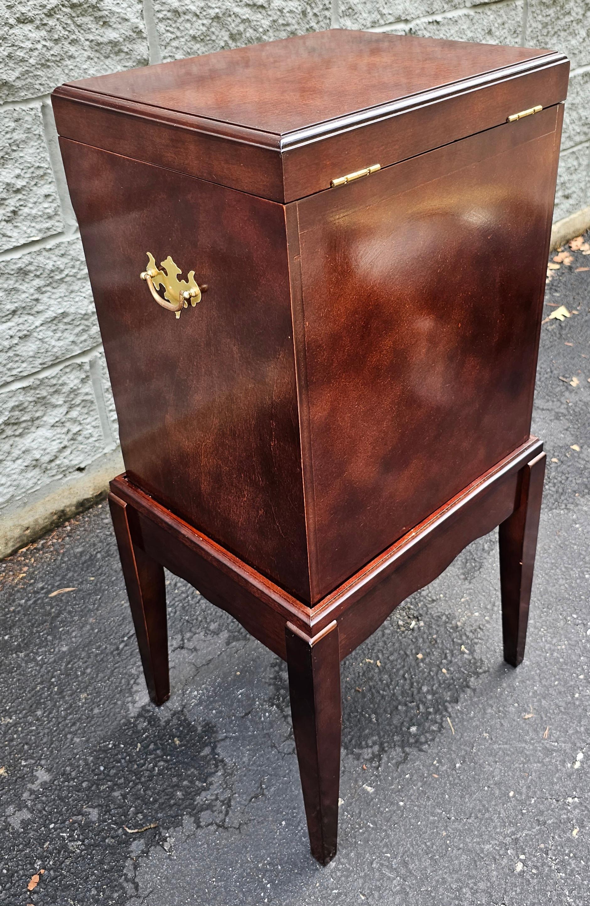 Late 20th Century Mahogany Silver Chest on Stand For Sale 1