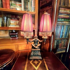 Ende des 20. Jahrhunderts Maitland Smith Trompe L'Oeil Stacked Leather Book Table