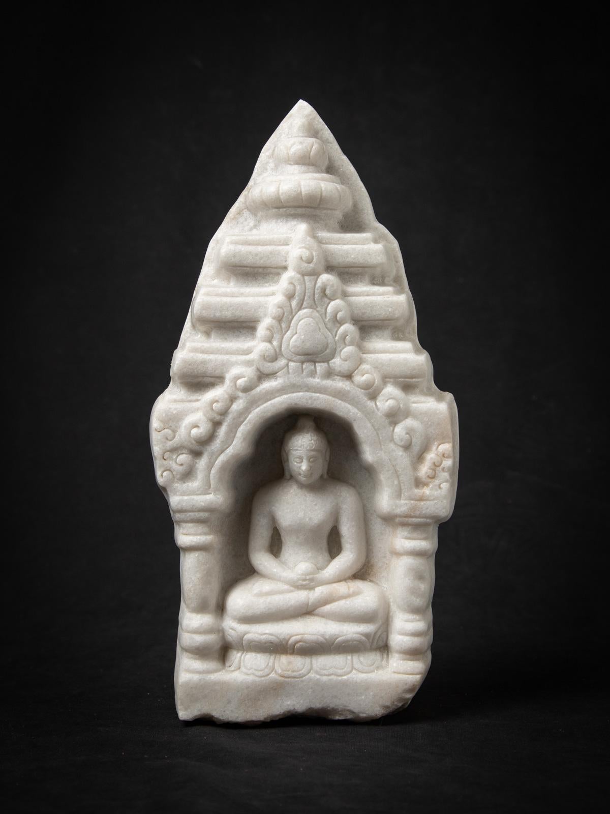 Marble Buddha statue from Thailand

Material : marble
36,5 cm high
17,5 cm wide and 7,5 cm deep
Dhyana mudra
Late 20th century
Weight: 7,01 kgs
Originating from Thailand