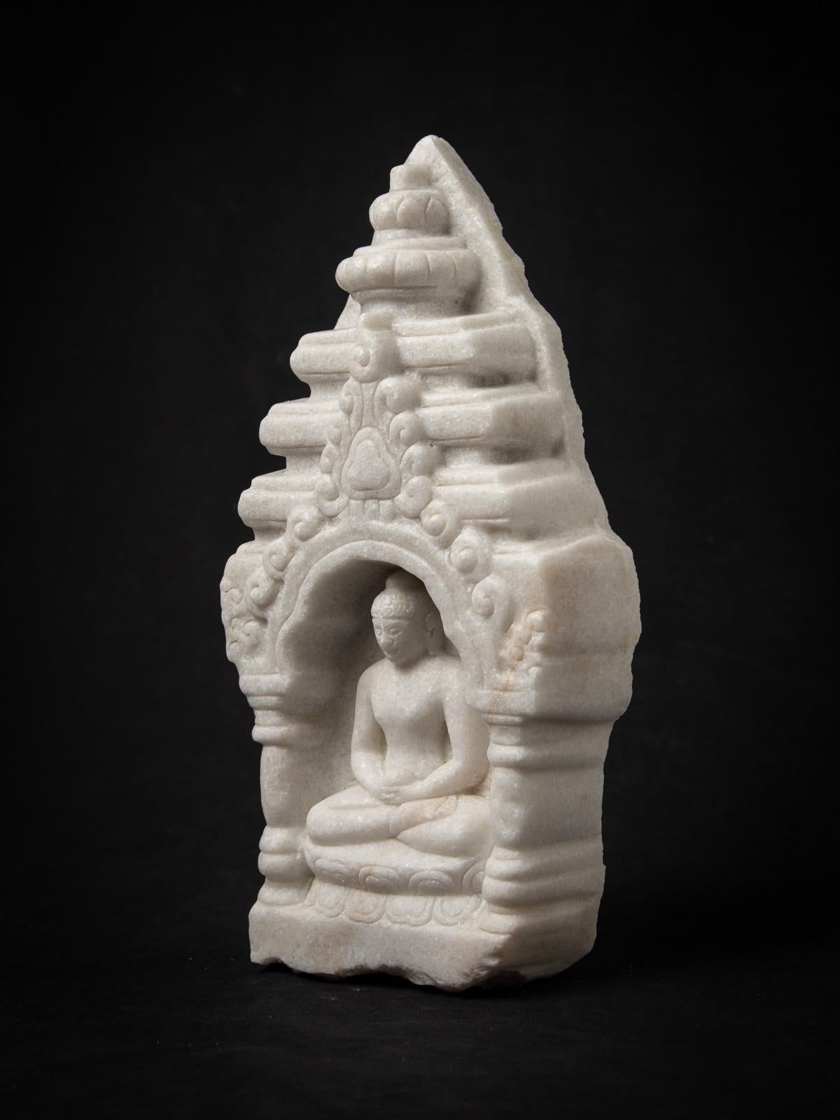 Late 20th century Marble Buddha statue from Thailand For Sale 1