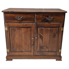 Fin du 20e siècle Mastercrafters Stained Pine Cabinet, Server