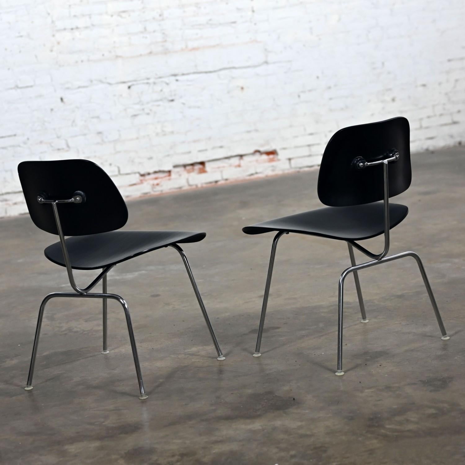 Late 20th Century MCM Pair DCM Chairs by Eames for Herman Miller Black & Chrome For Sale 8