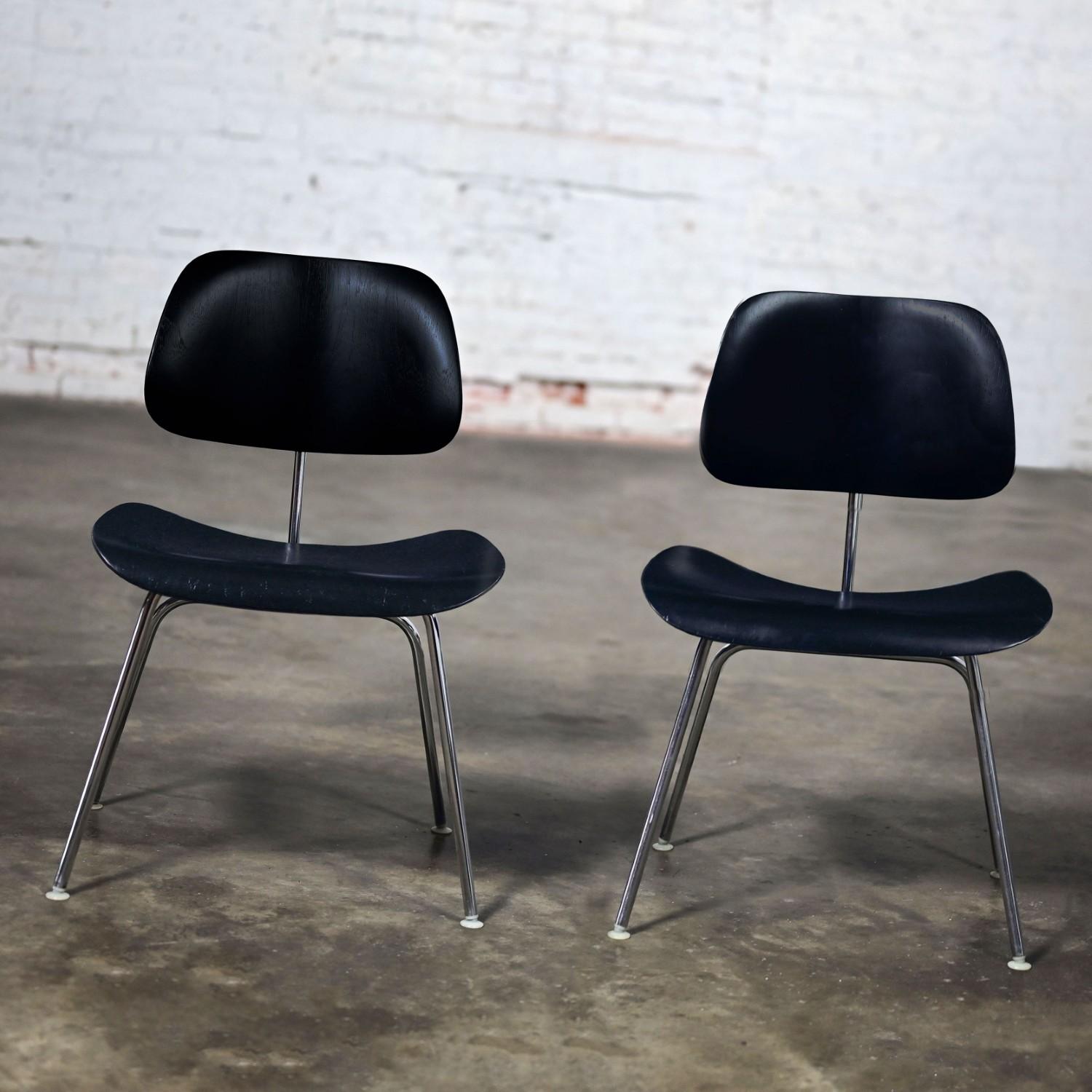 Mid-Century Modern Late 20th Century MCM Pair DCM Chairs by Eames for Herman Miller Black & Chrome For Sale