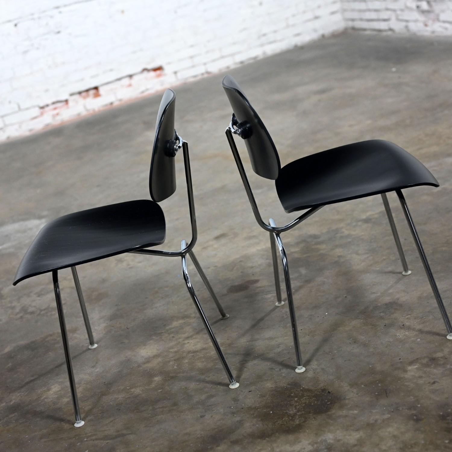 Late 20th Century MCM Pair DCM Chairs by Eames for Herman Miller Black & Chrome For Sale 3
