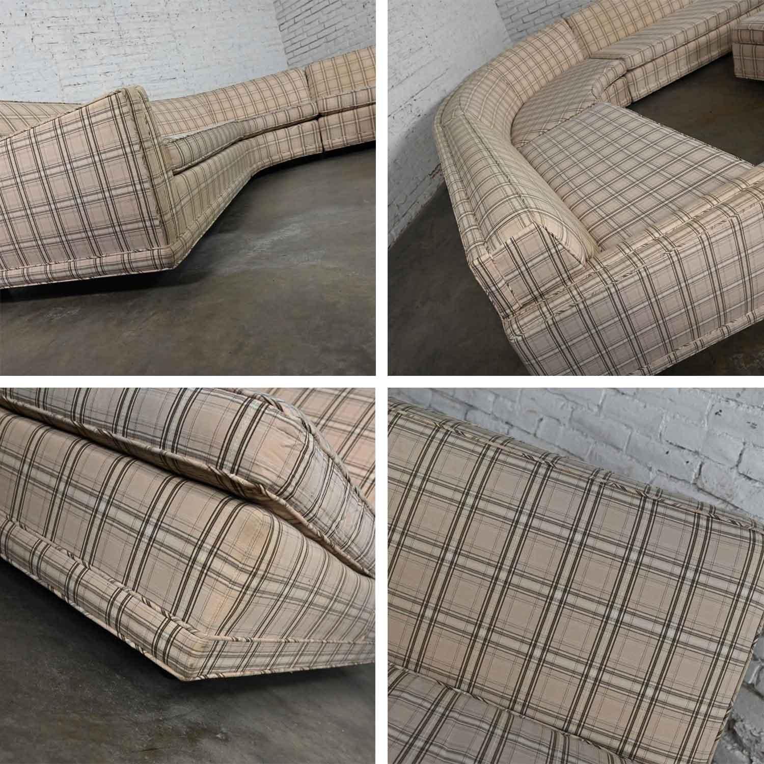 Late 20th Century MCM to Modern Plaid Tuxedo Curved Sectional Sofa with Ottoman 4