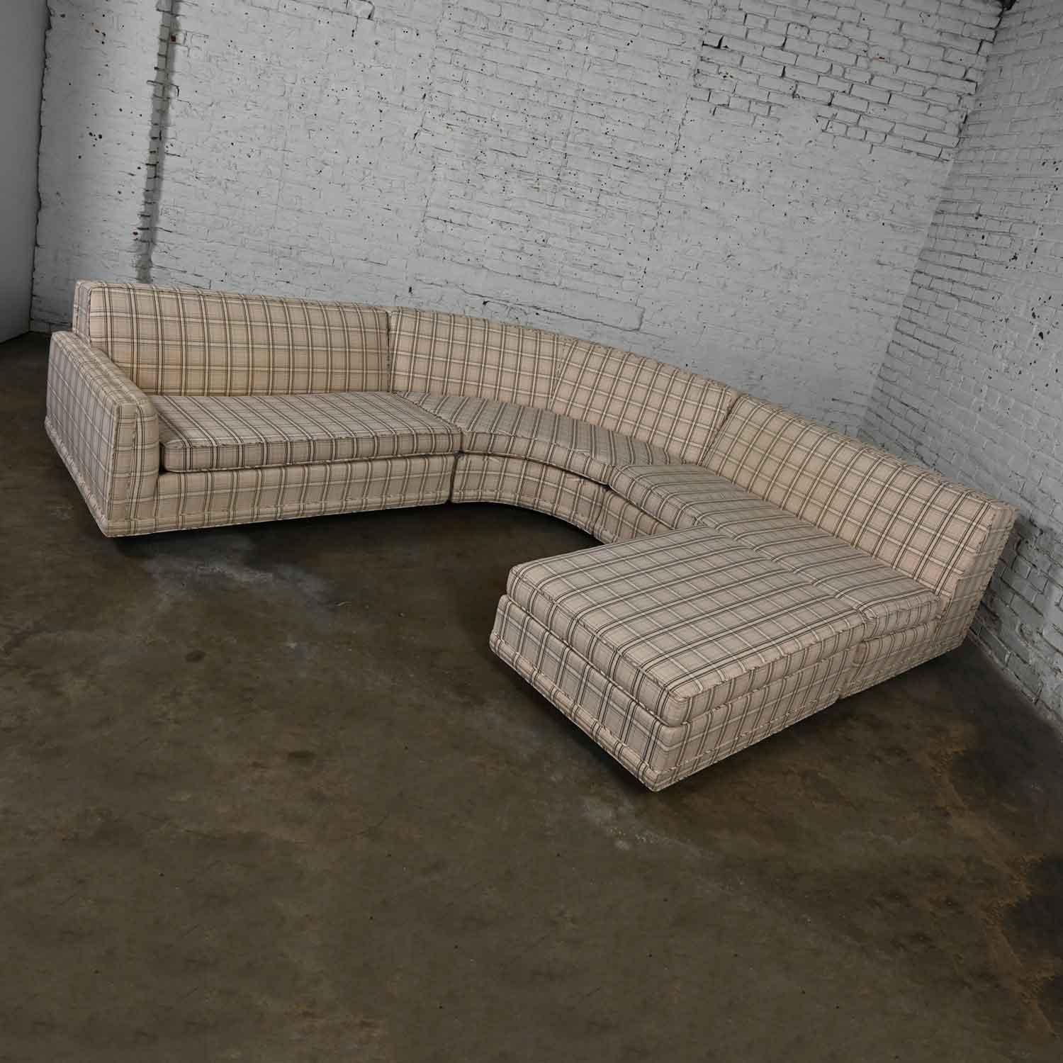 Unknown Late 20th Century MCM to Modern Plaid Tuxedo Curved Sectional Sofa with Ottoman