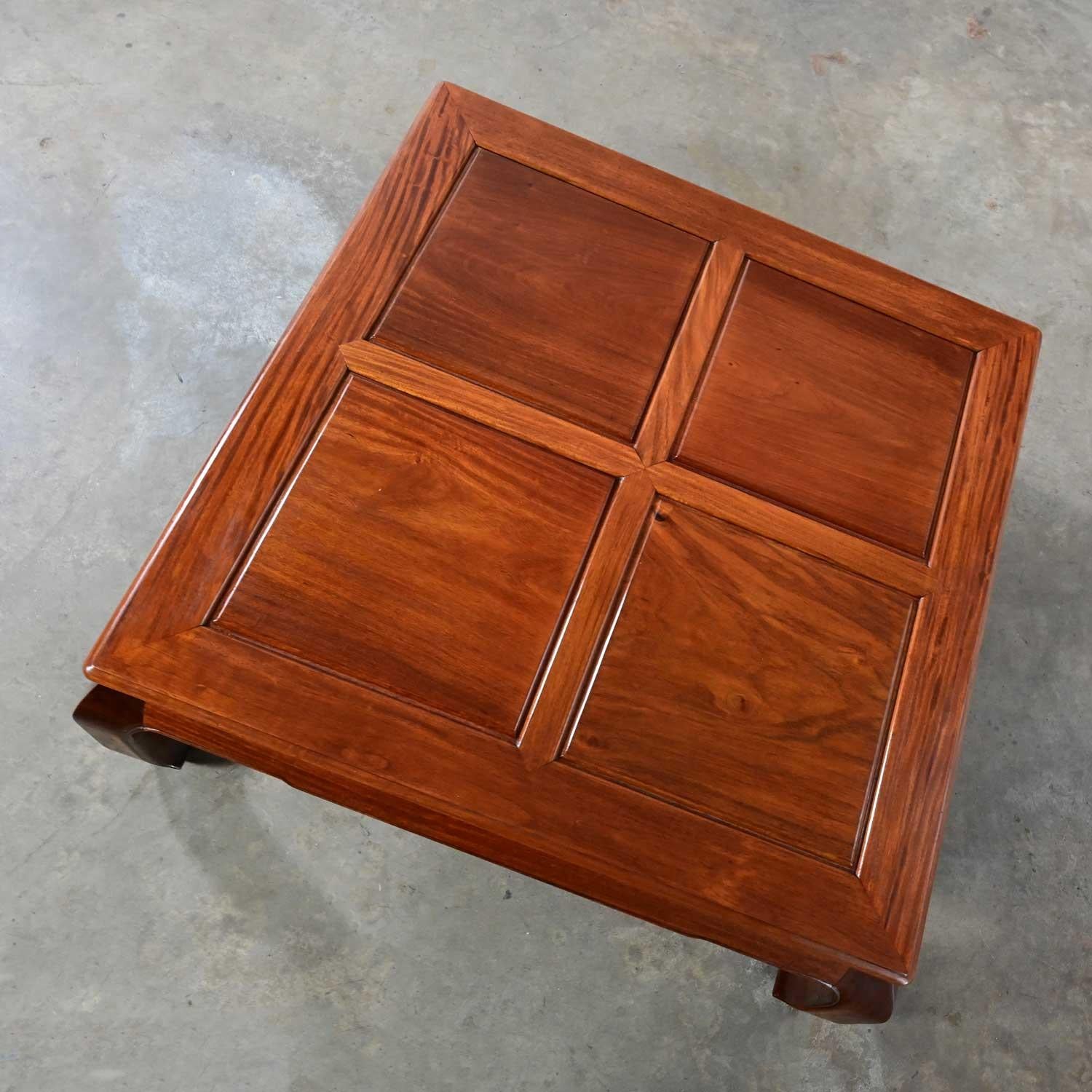 Late 20th Century Ming Style Solid Rosewood Square Coffee Table w/ Chow Legs For Sale 4