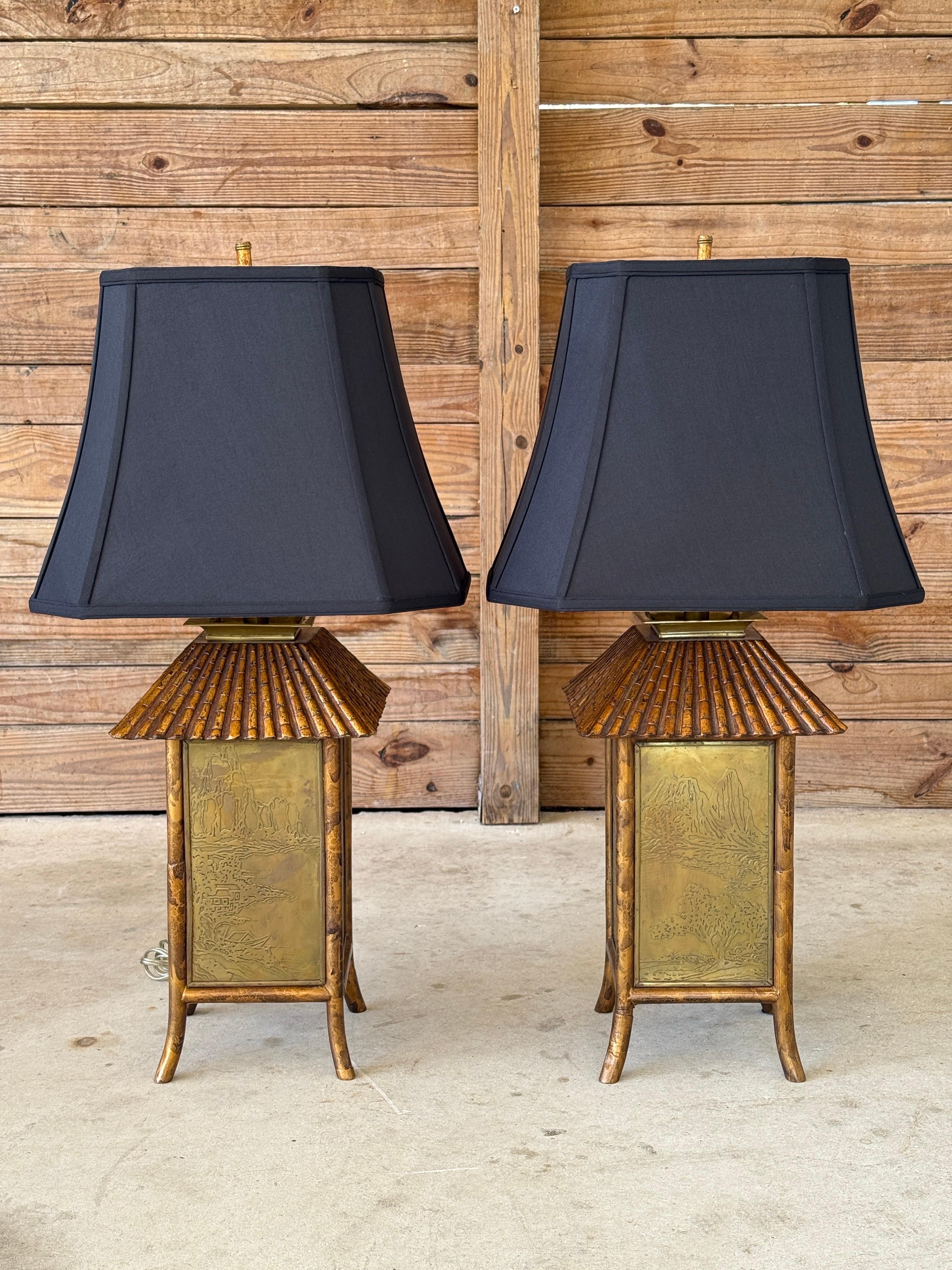 Lampes de table pagode en faux bambou avec laiton gravé, fin du 20e siècle en vente 9