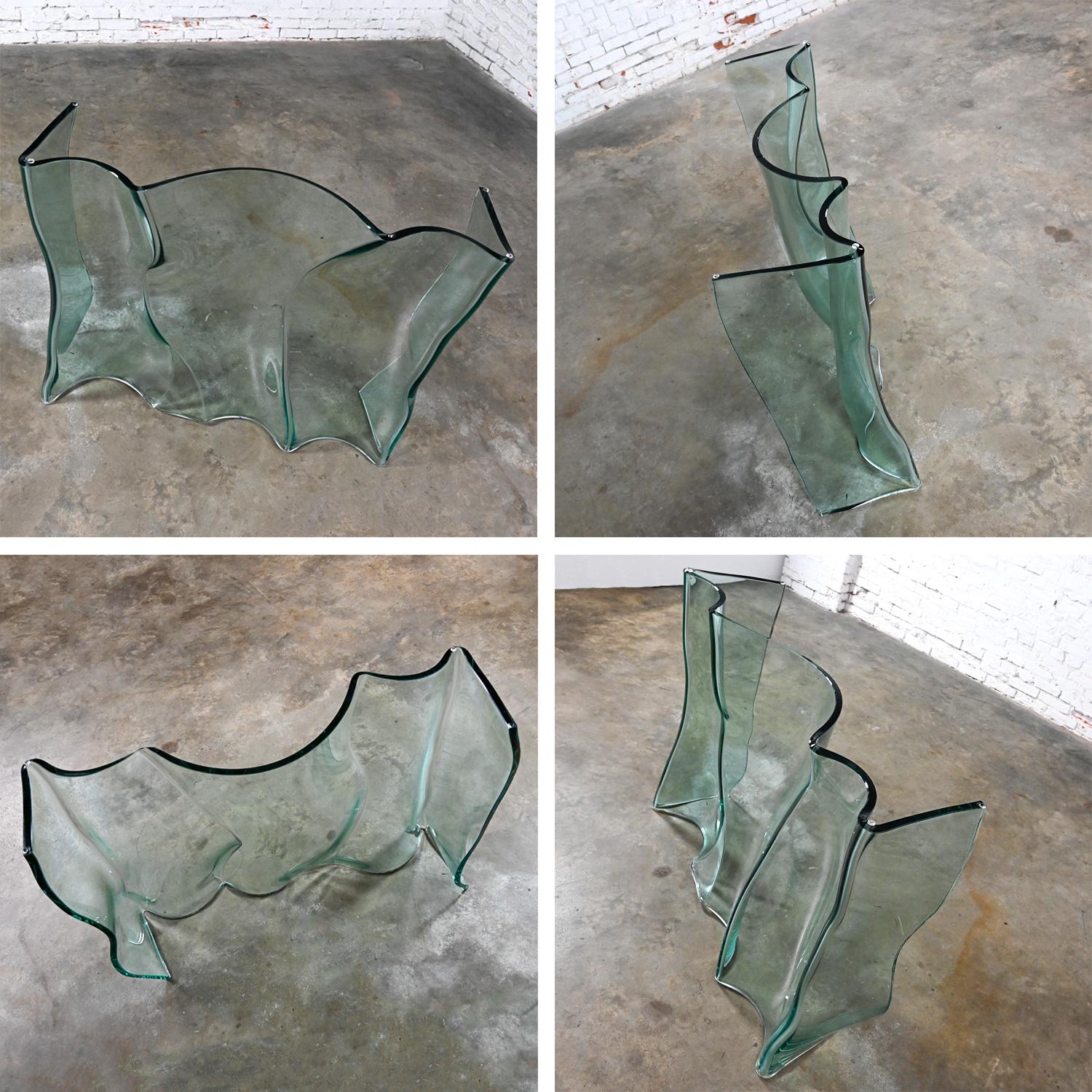 Late 20th Century Modern All Glass Sculptural Sofa Console Table Undulating Base For Sale 11
