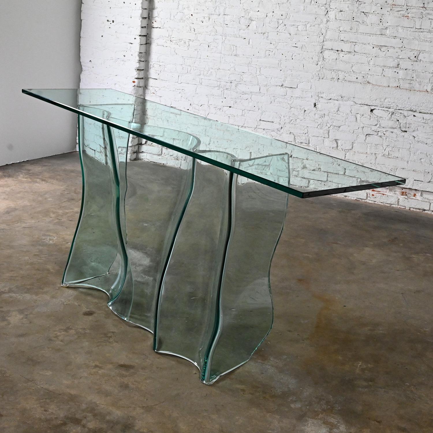 Late 20th Century Modern All Glass Sculptural Sofa Console Table Undulating Base For Sale 1
