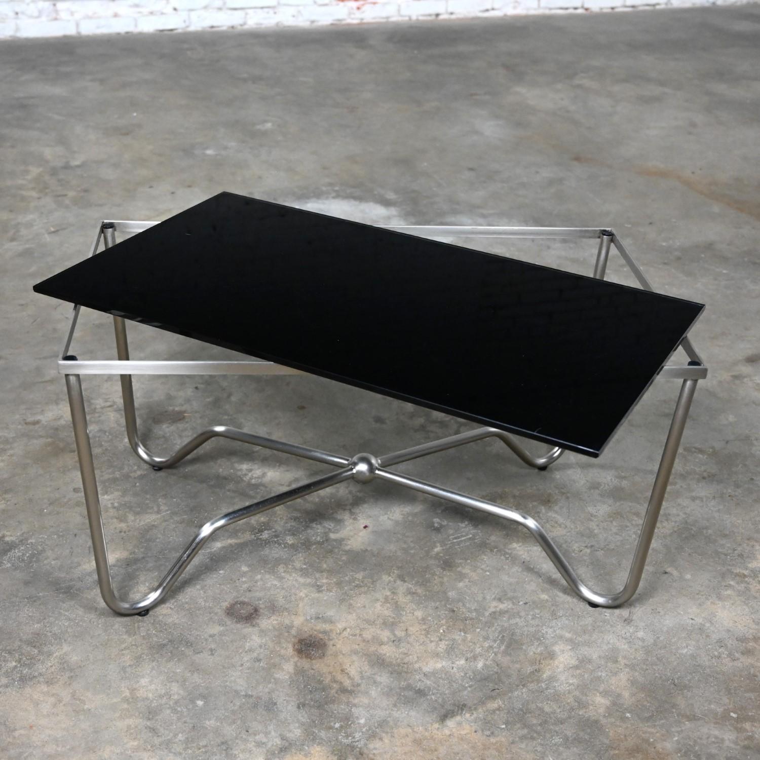 Late 20th Century Modern Brushed Steel Tube Coffee Table Removeable Black Glass  For Sale 17