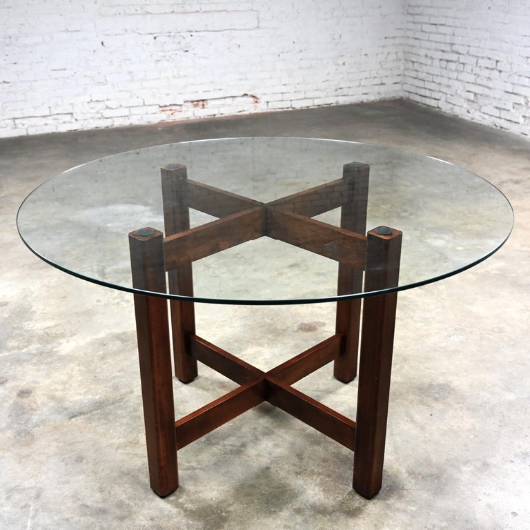 Late 20th Century Modern Walnut X-Base Dining Room Table Round