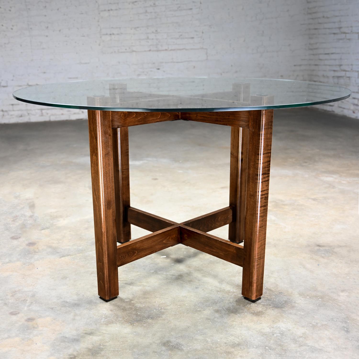 Late 20th Century Modern Walnut X-Base Dining Room Table Round Tempered Glass  For Sale 1