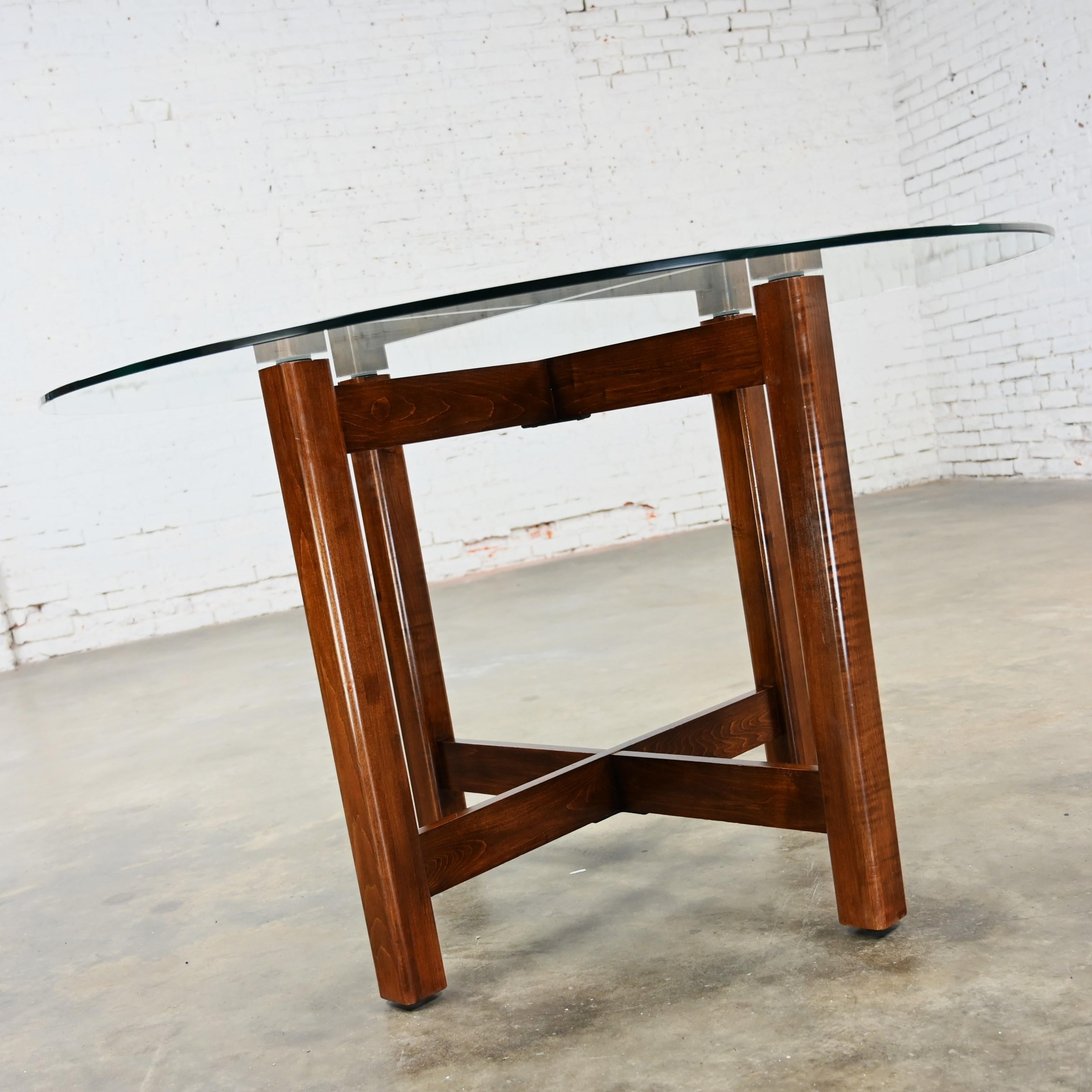 Late 20th Century Modern Walnut X-Base Dining Room Table Round Tempered Glass  For Sale 3