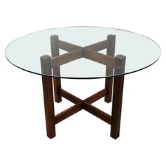 Mesa de comedor moderna de finales del siglo XX con base en X de nogal redonda de cristal templado