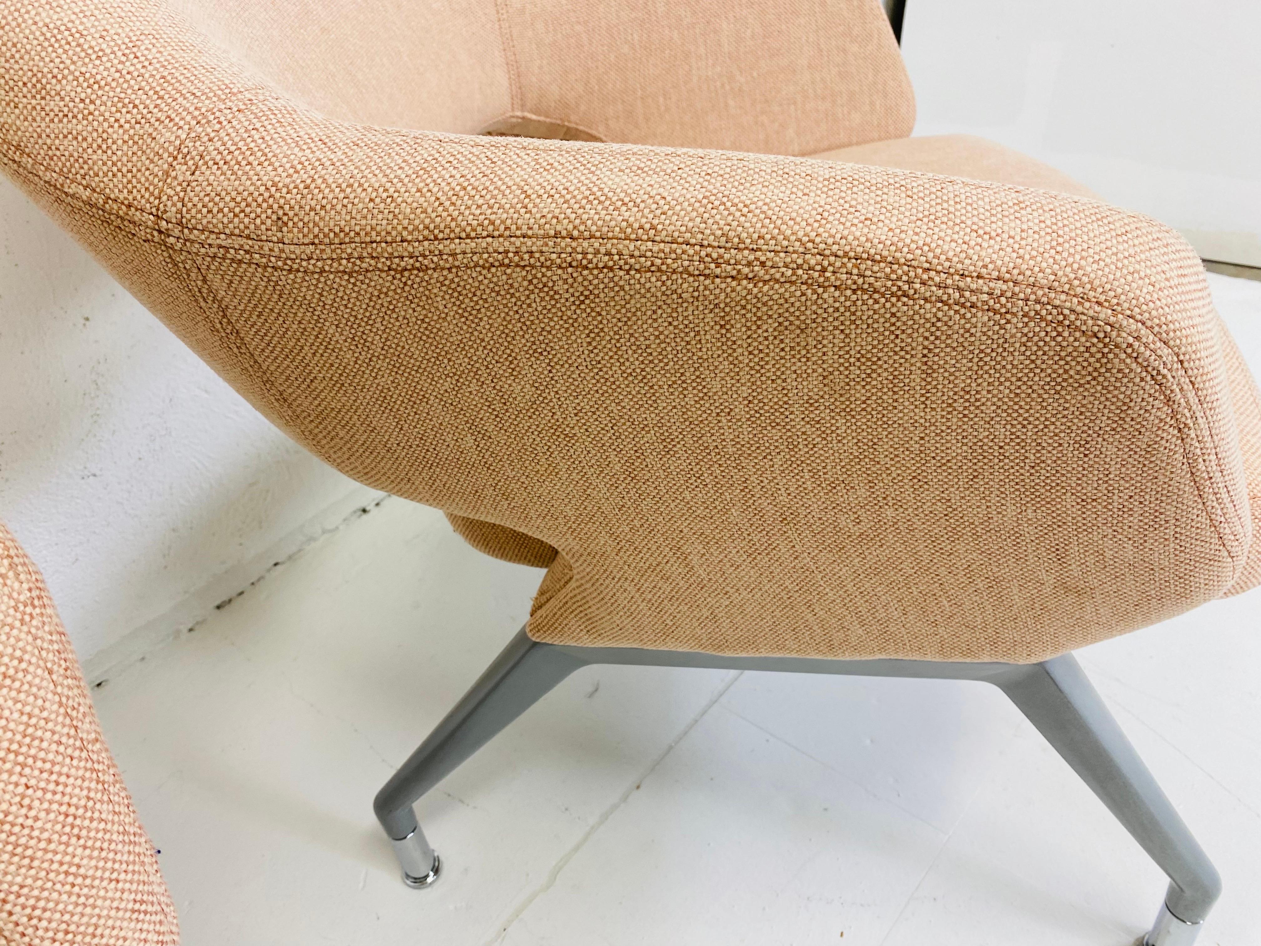 Mid-Century Modern Late 20th century modernist Arcadia furniture club chairs/a pair