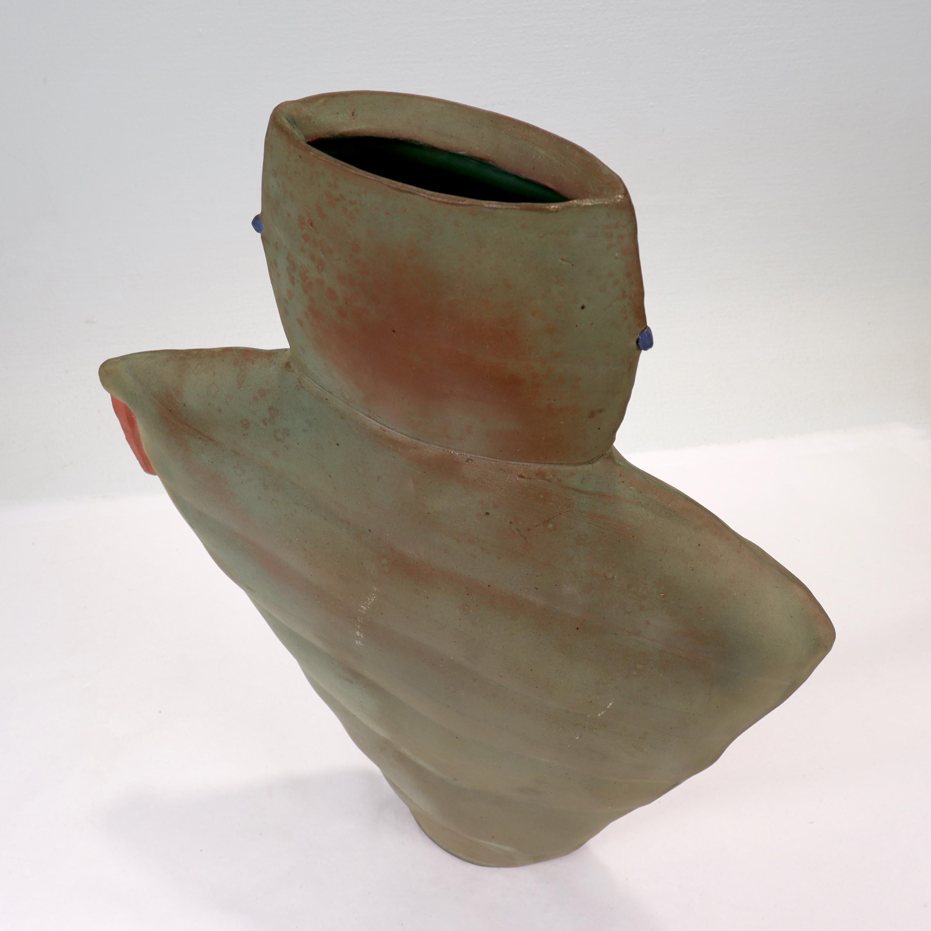 Vase en poterie moderniste de l'école de Memphis de la fin du XXe siècle en vente 2