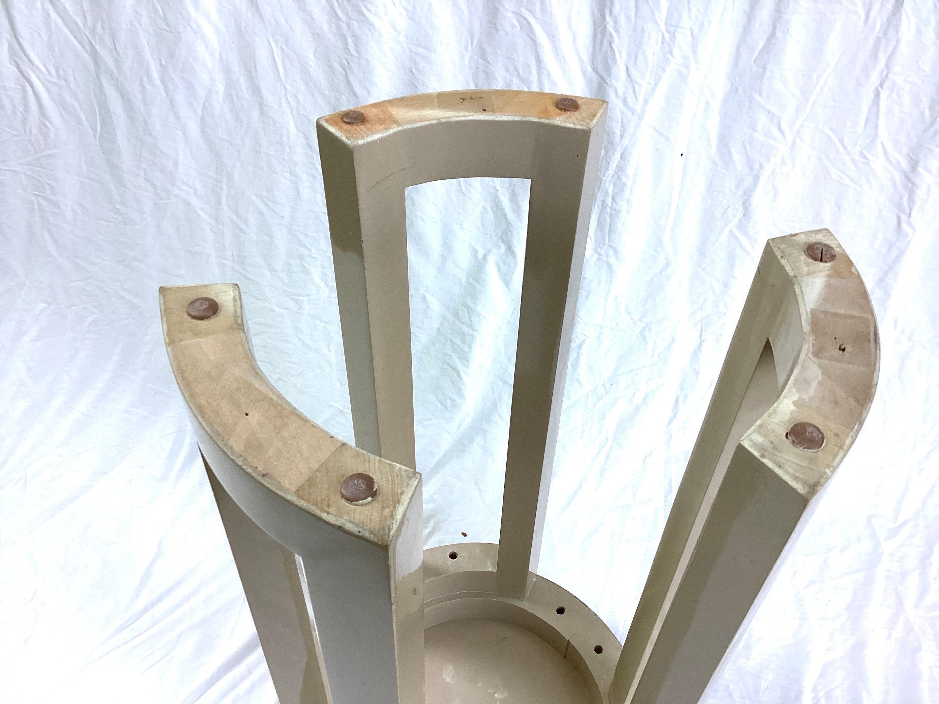 Late 20th Century Modernist Tall Enameled Pedestal Stand Table In Excellent Condition In Lambertville, NJ