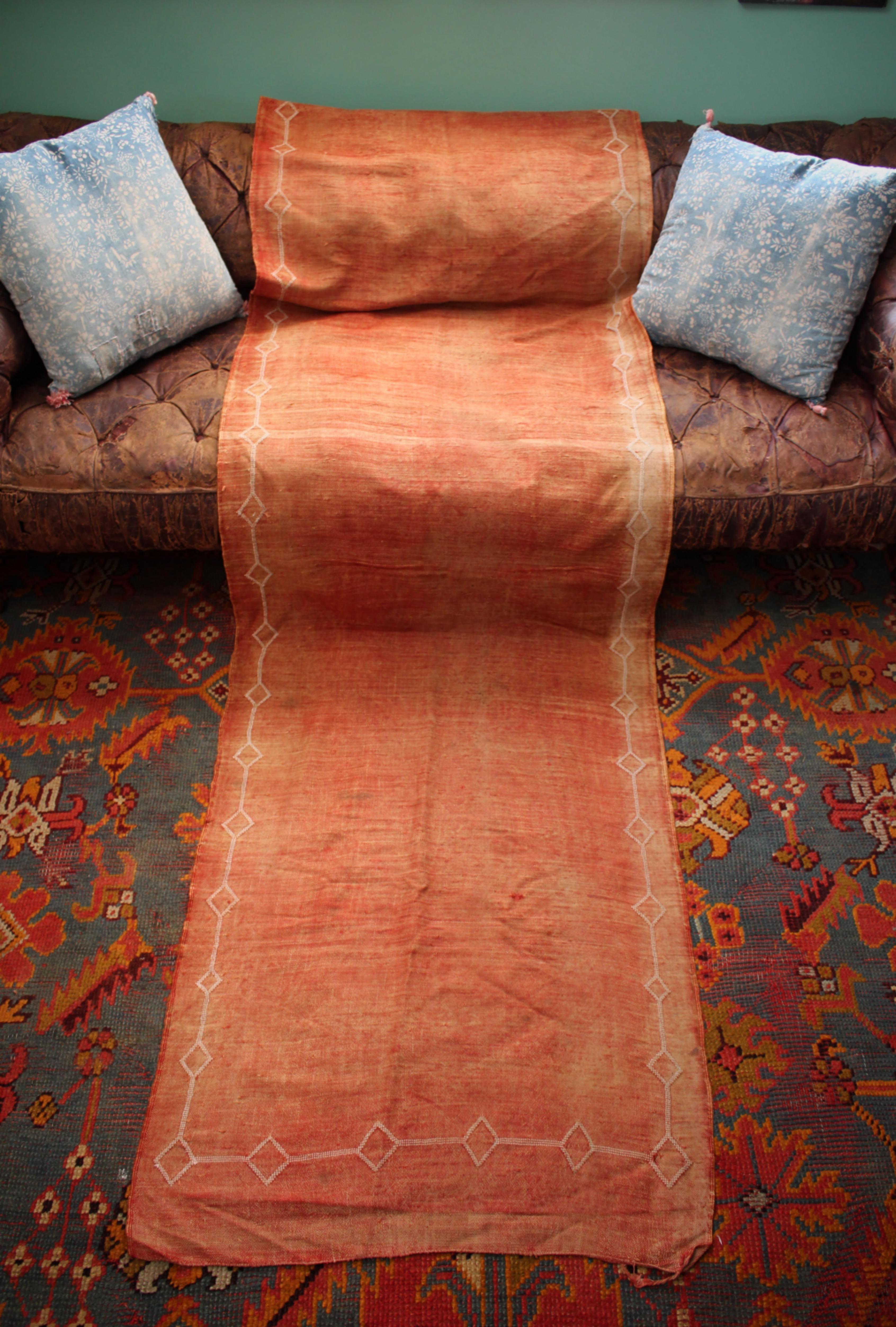 Tappeto Runner arancione Kilim a trama piatta in seta di cactus della fine del XX secolo In condizioni buone in vendita a Lowestoft, GB