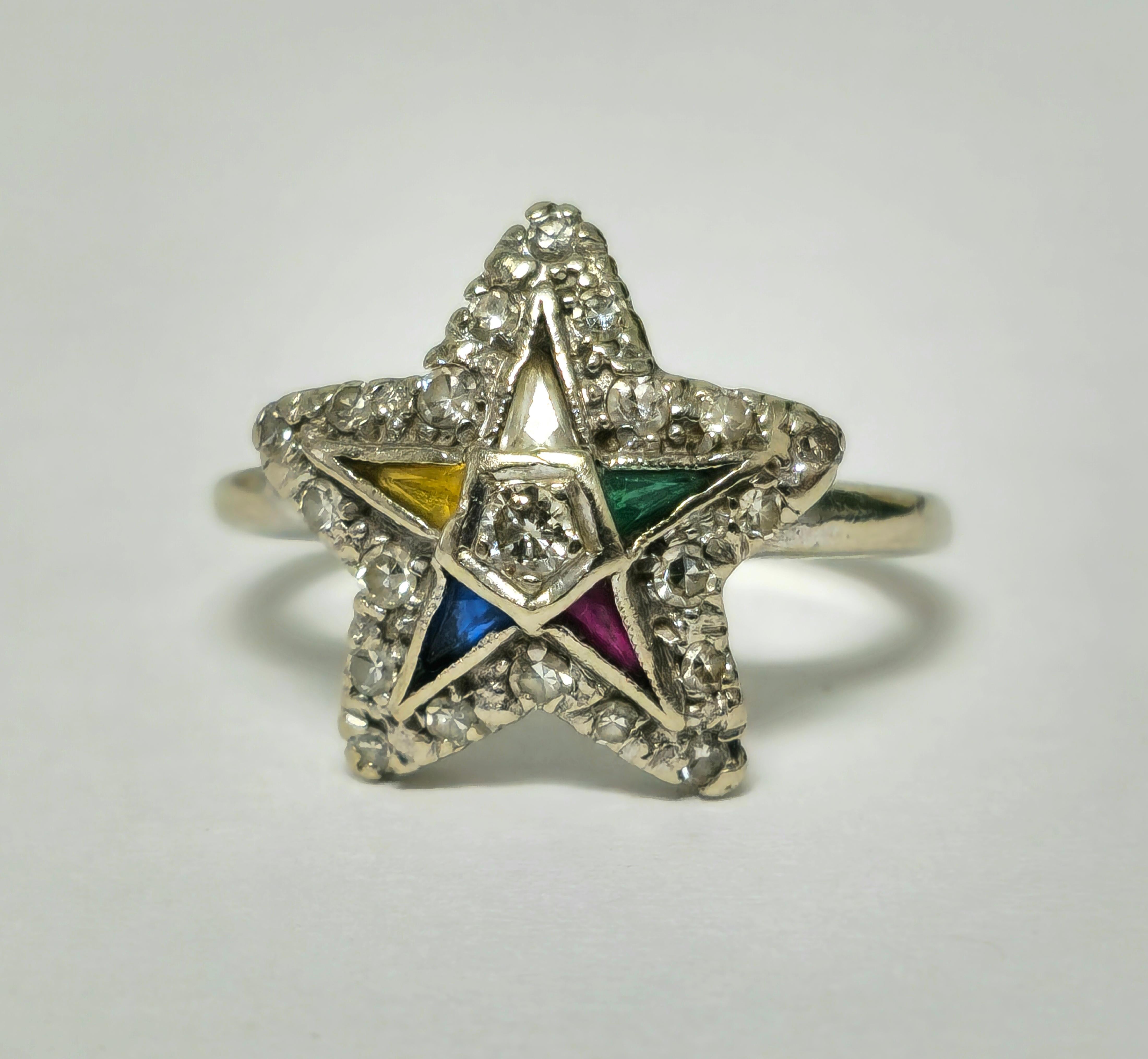 Late 20th century Multigemstone & Diamond Ring in 14k Gold In Excellent Condition For Sale In Miami, FL