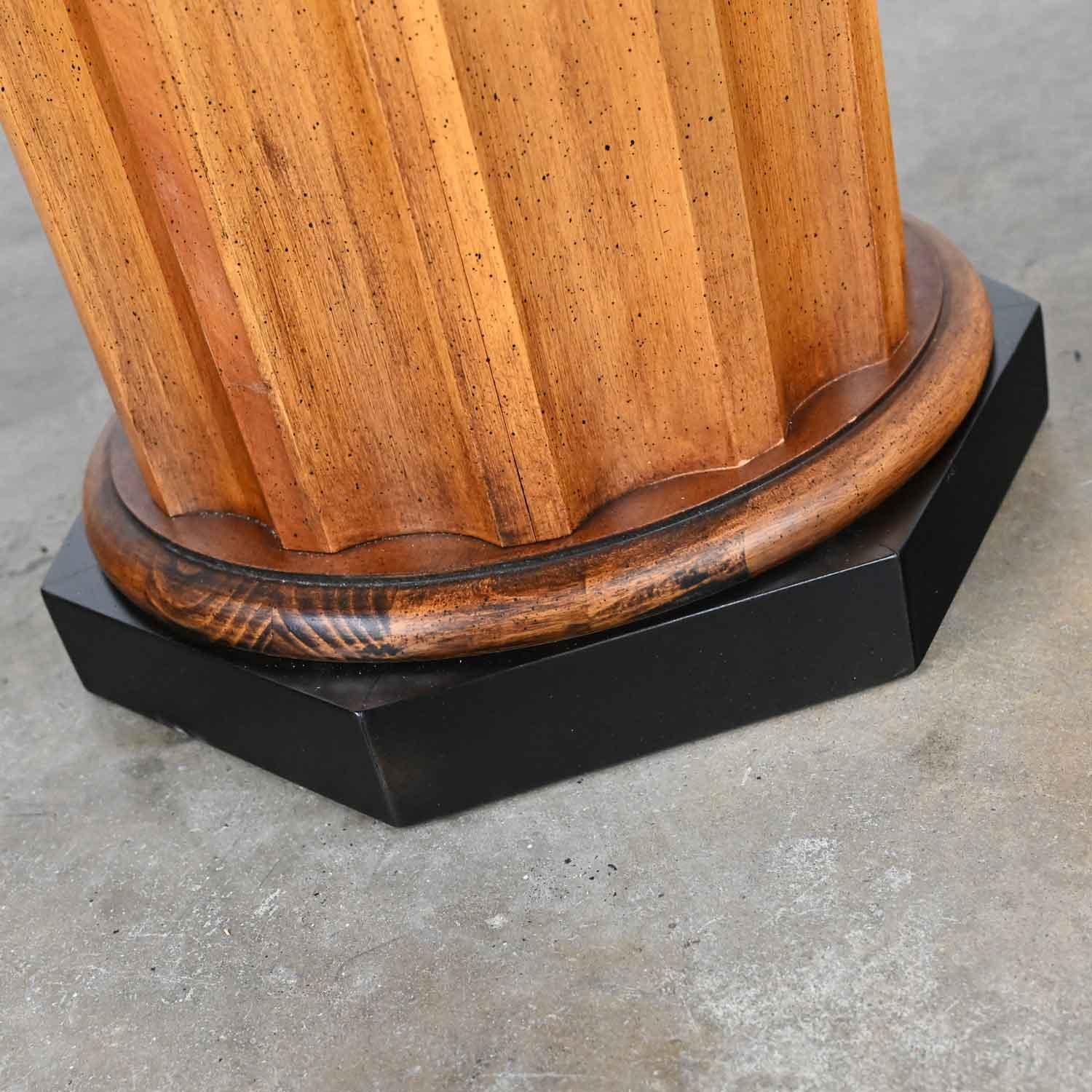 Late 20th Century Neoclassic Revival Walnut Toned Wood & Black Column End Table For Sale 9