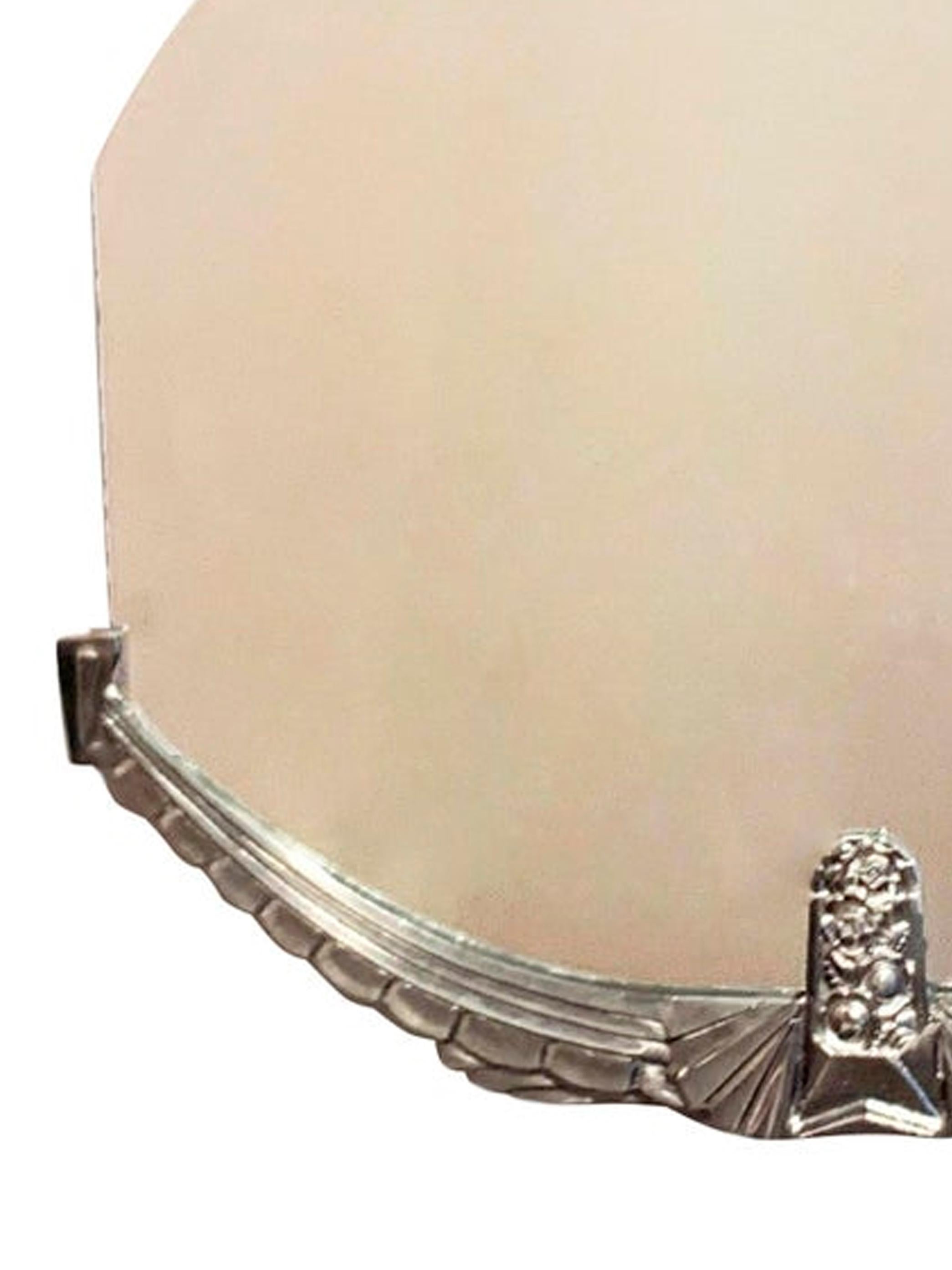 Nickel – versilberter französischer Art-déco-Wandspiegel des späten 20. Jahrhunderts im Angebot 1