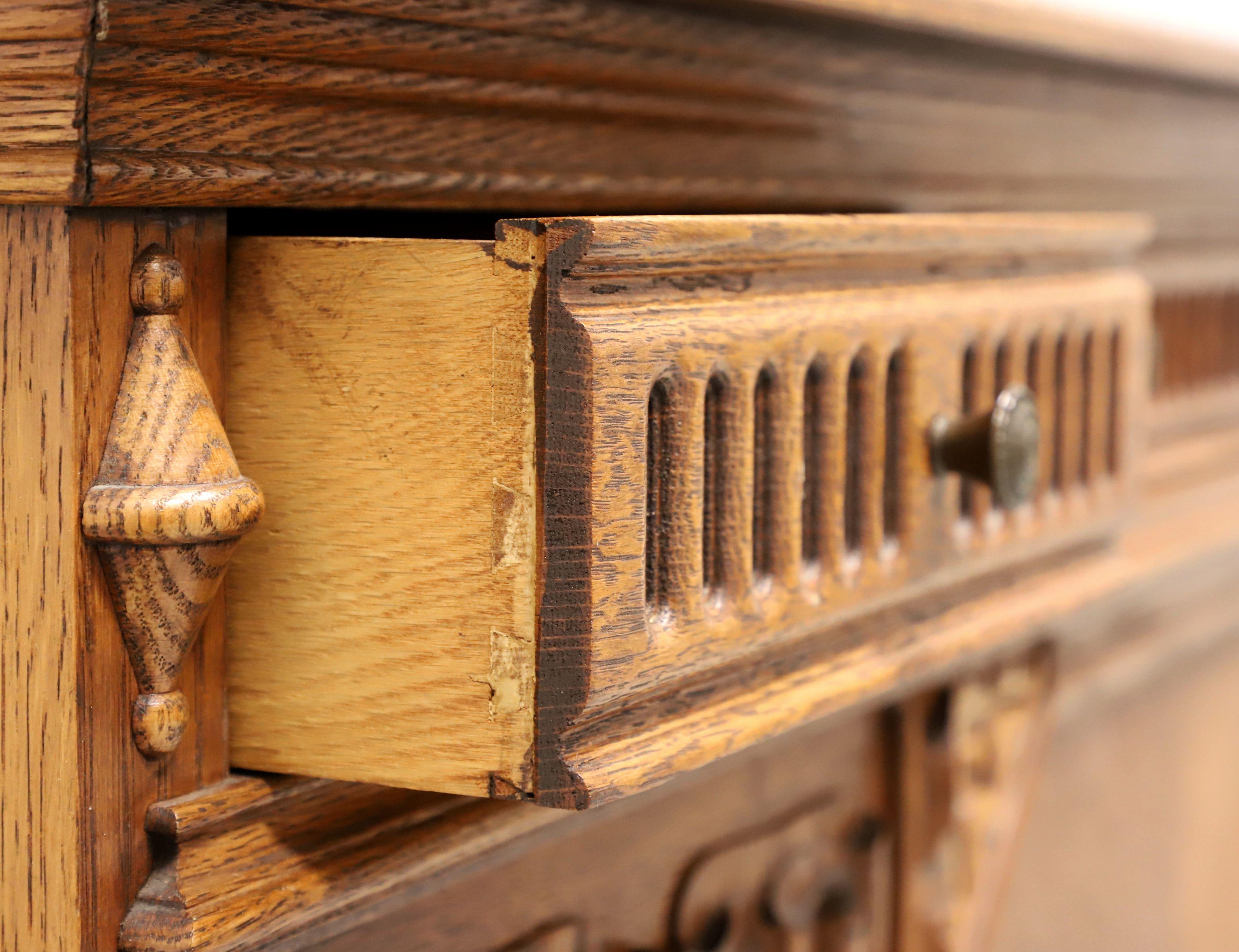 Late 20th Century Oak Jacobean Revival Style Sideboard For Sale 6