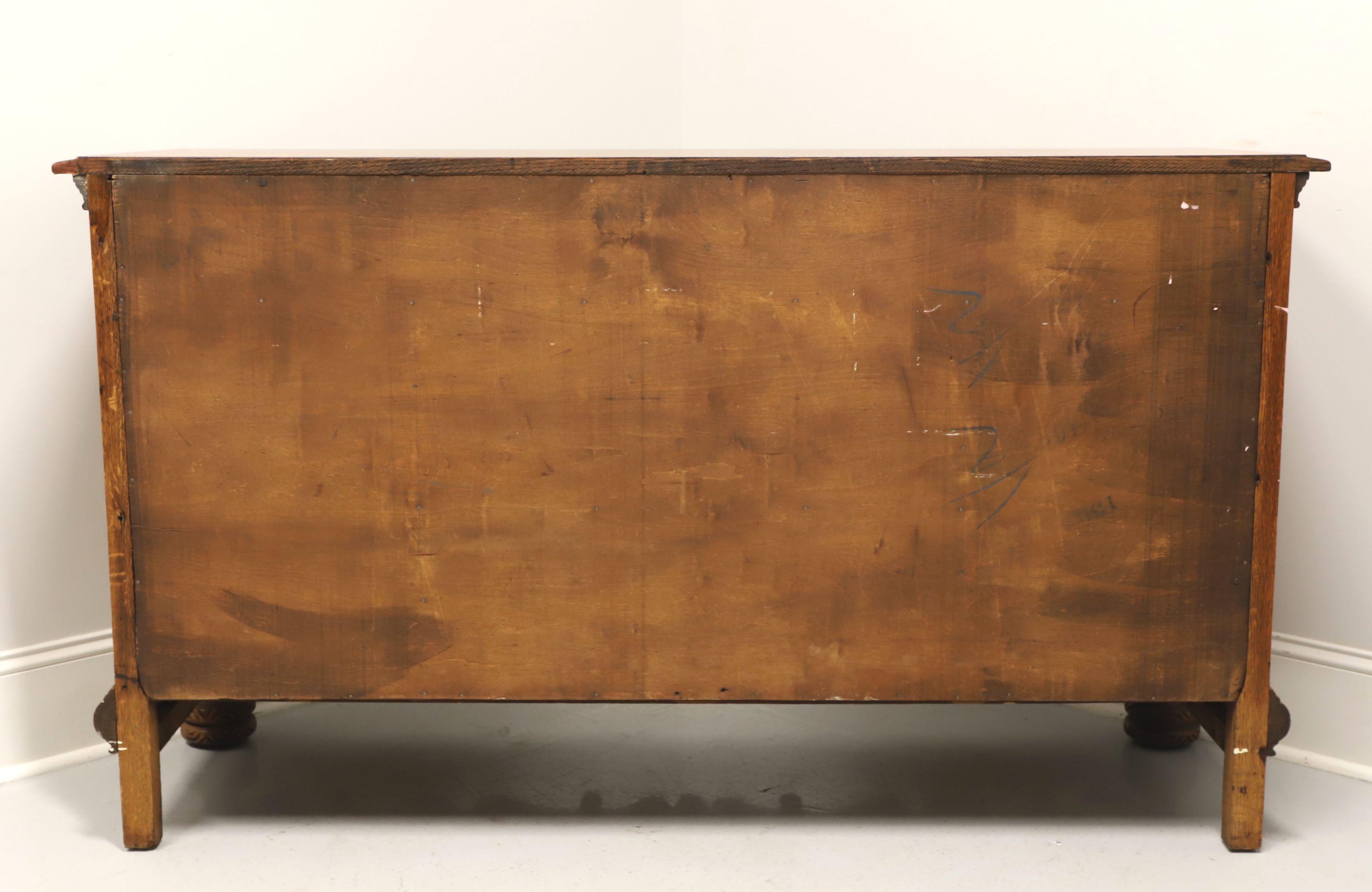 Sideboard aus Eiche im Jacobean-Revival-Stil des späten 20. Jahrhunderts (amerikanisch) im Angebot