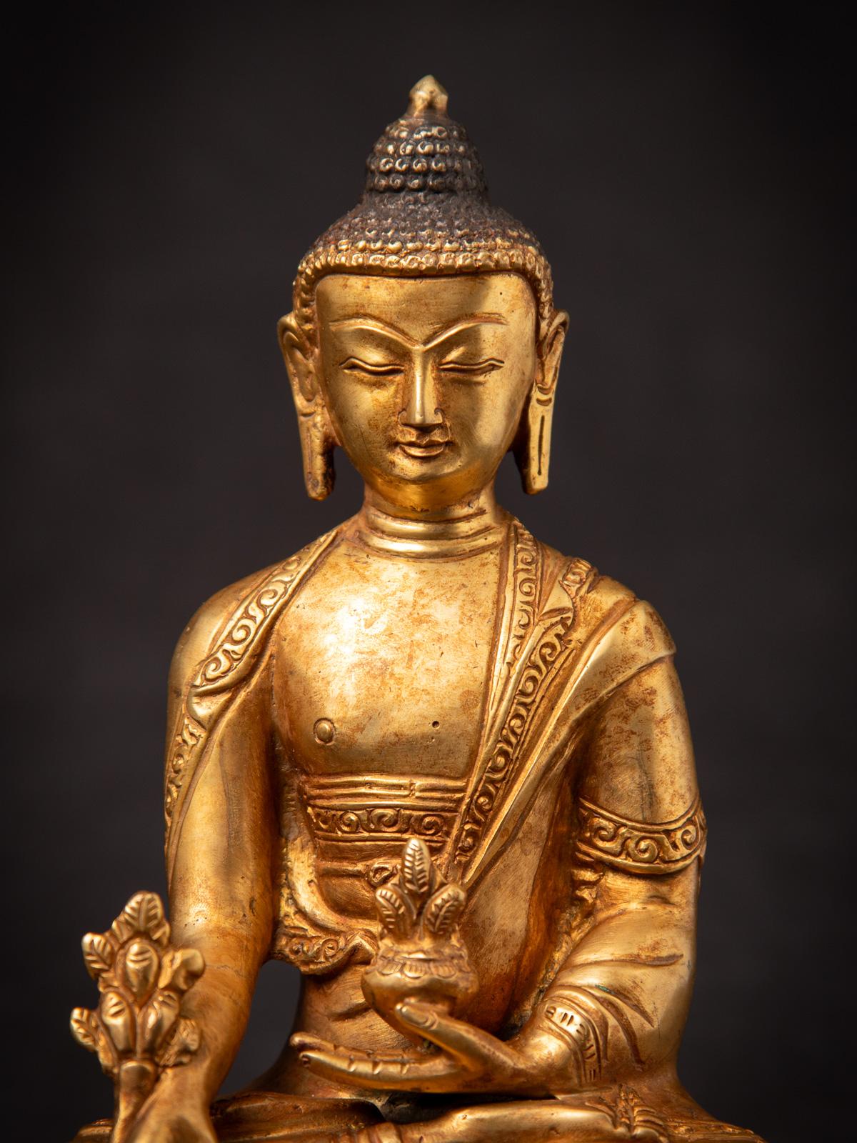 20ième siècle Fin du 20e siècle Statue de Bouddha de médecine népalais en bronze ancien du Népal en vente