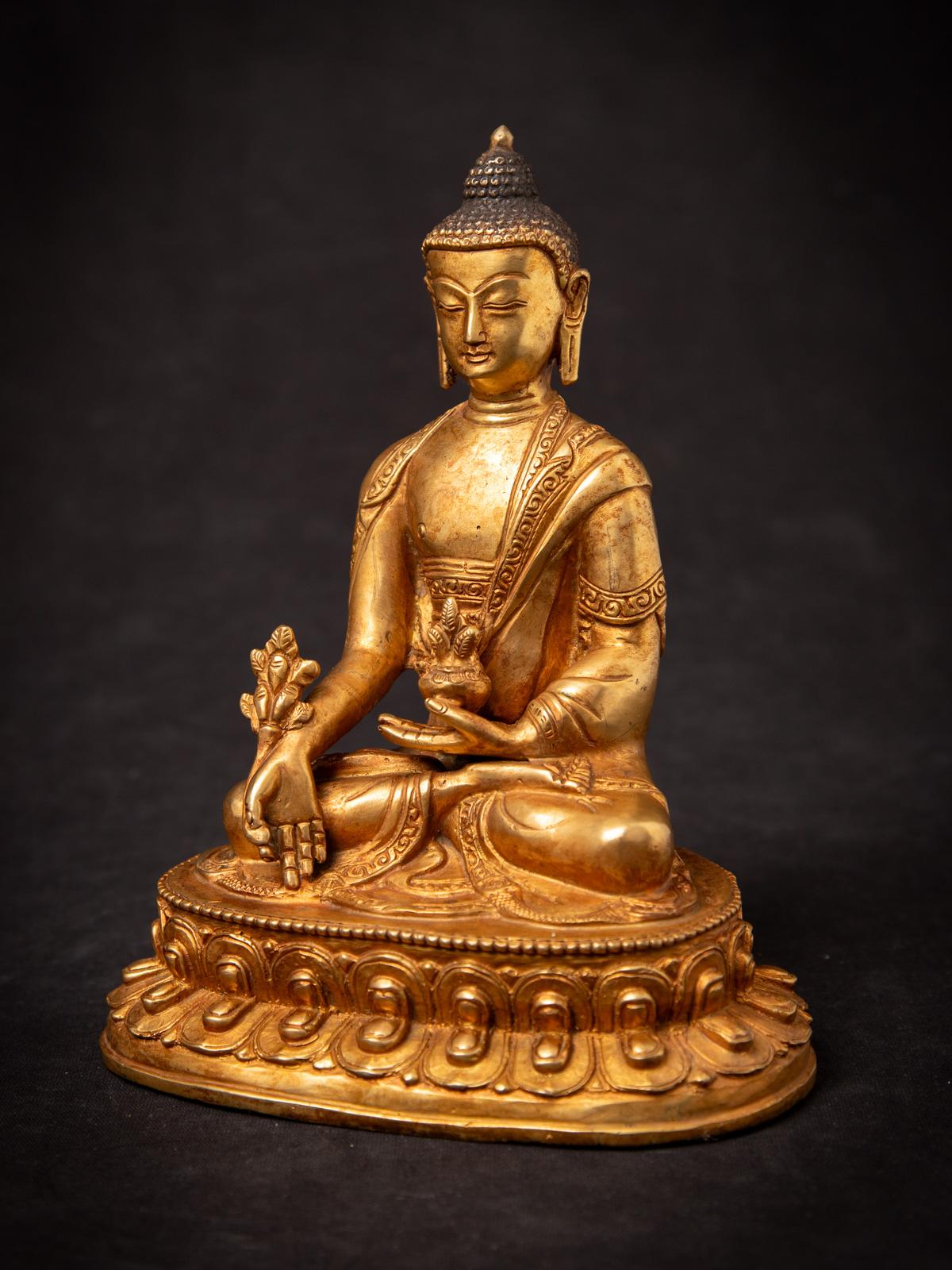 Bronze Fin du 20e siècle Statue de Bouddha de médecine népalais en bronze ancien du Népal en vente