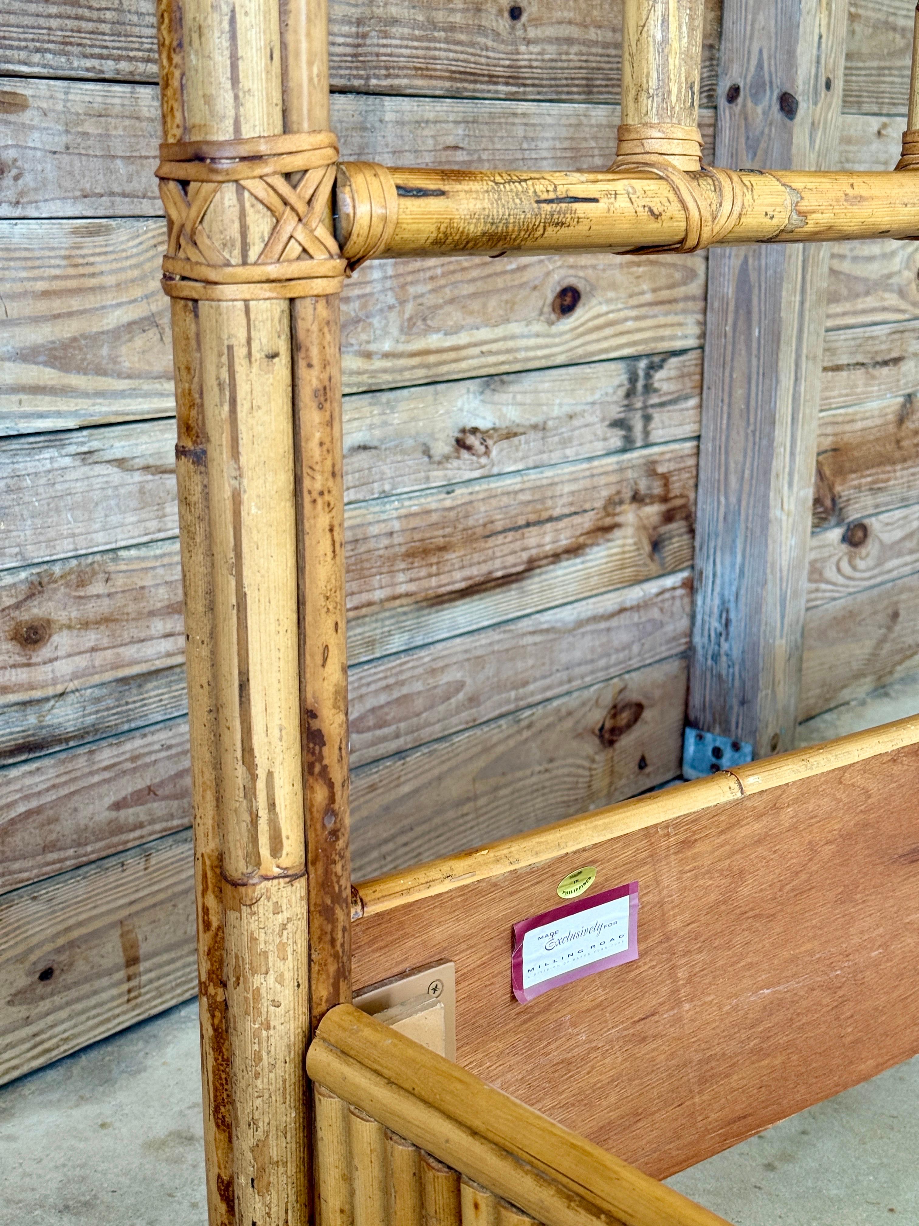 Fin du 20ème siècle Organic Modern Coastal Rattan Four Poster Queen Bed by Milling en vente 3