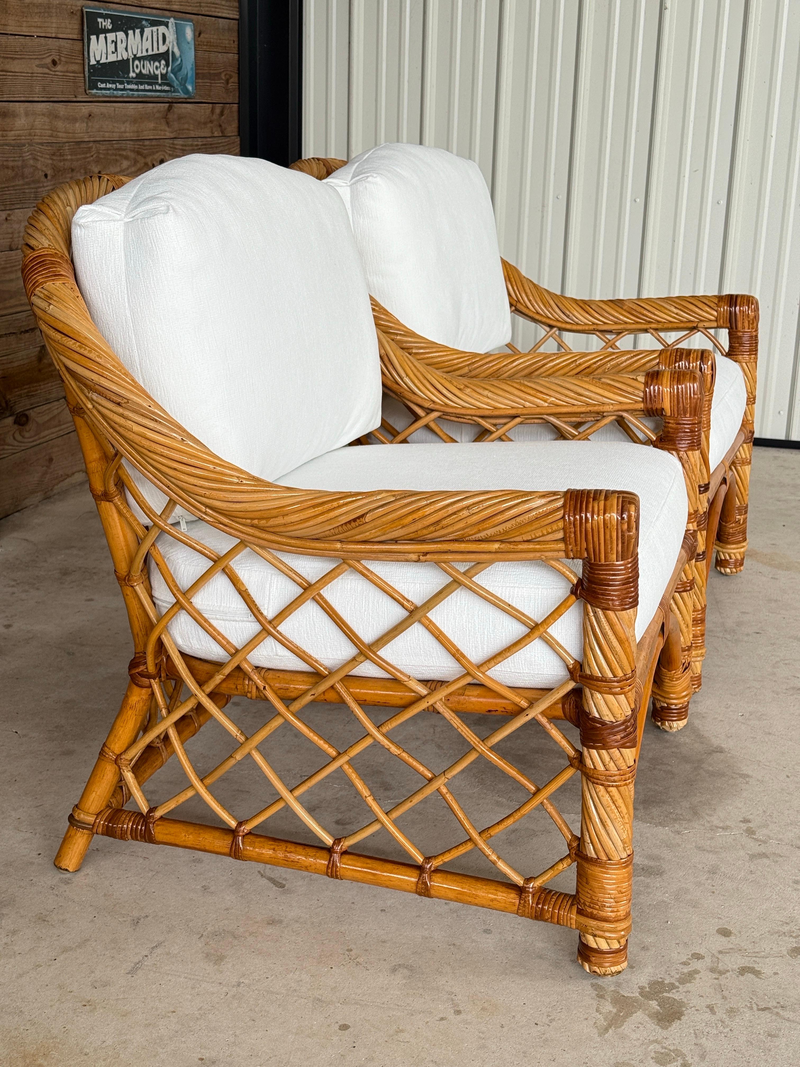 Sedie da salotto in rattan Twist restaurate di fine XX secolo, con un design personalizzato. in vendita 7