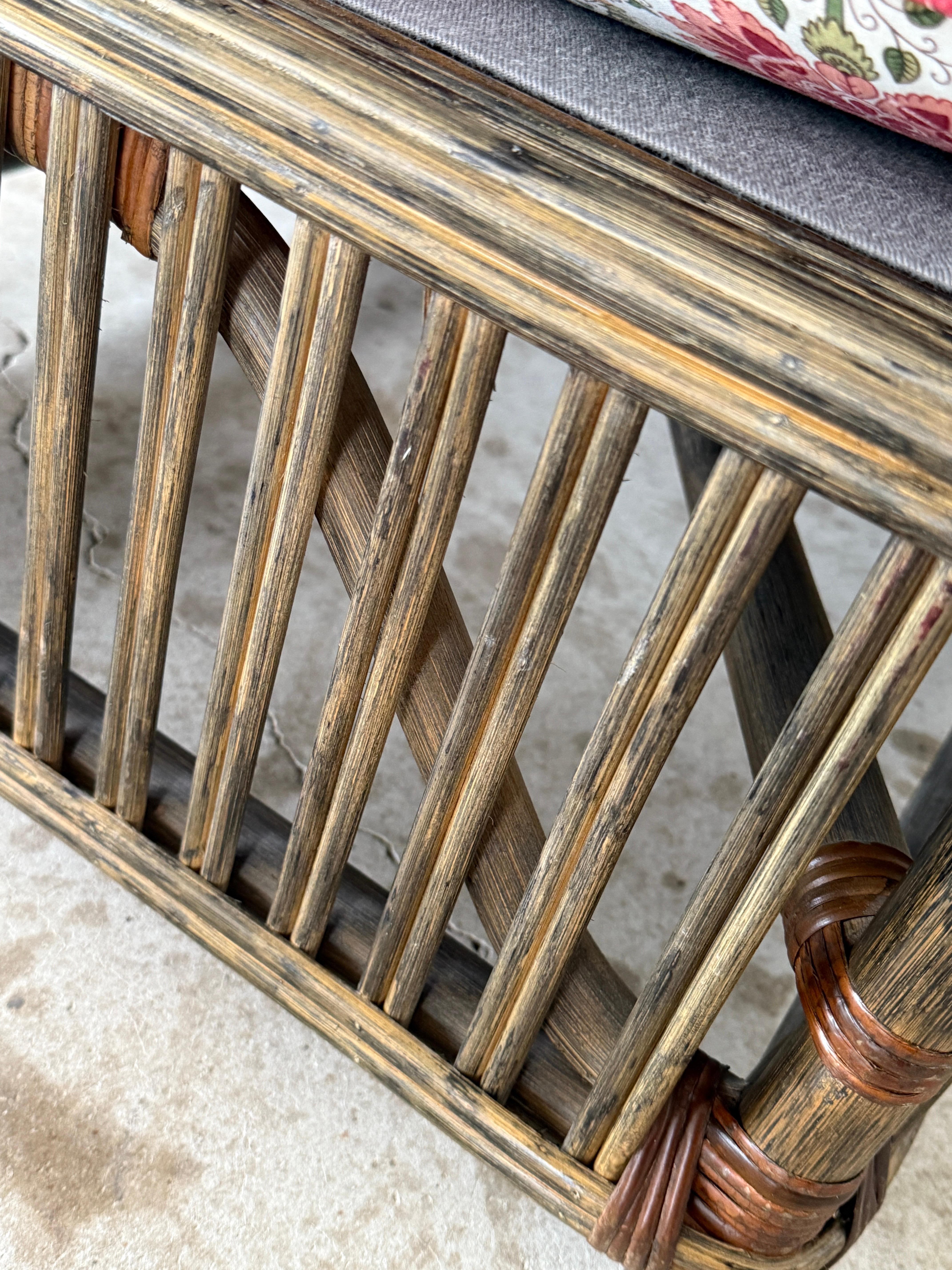Late 20th Century Organic Modern Stick Rattan Chaise Lounge by Bielecky Brothers In Good Condition For Sale In North Fort Myers, FL