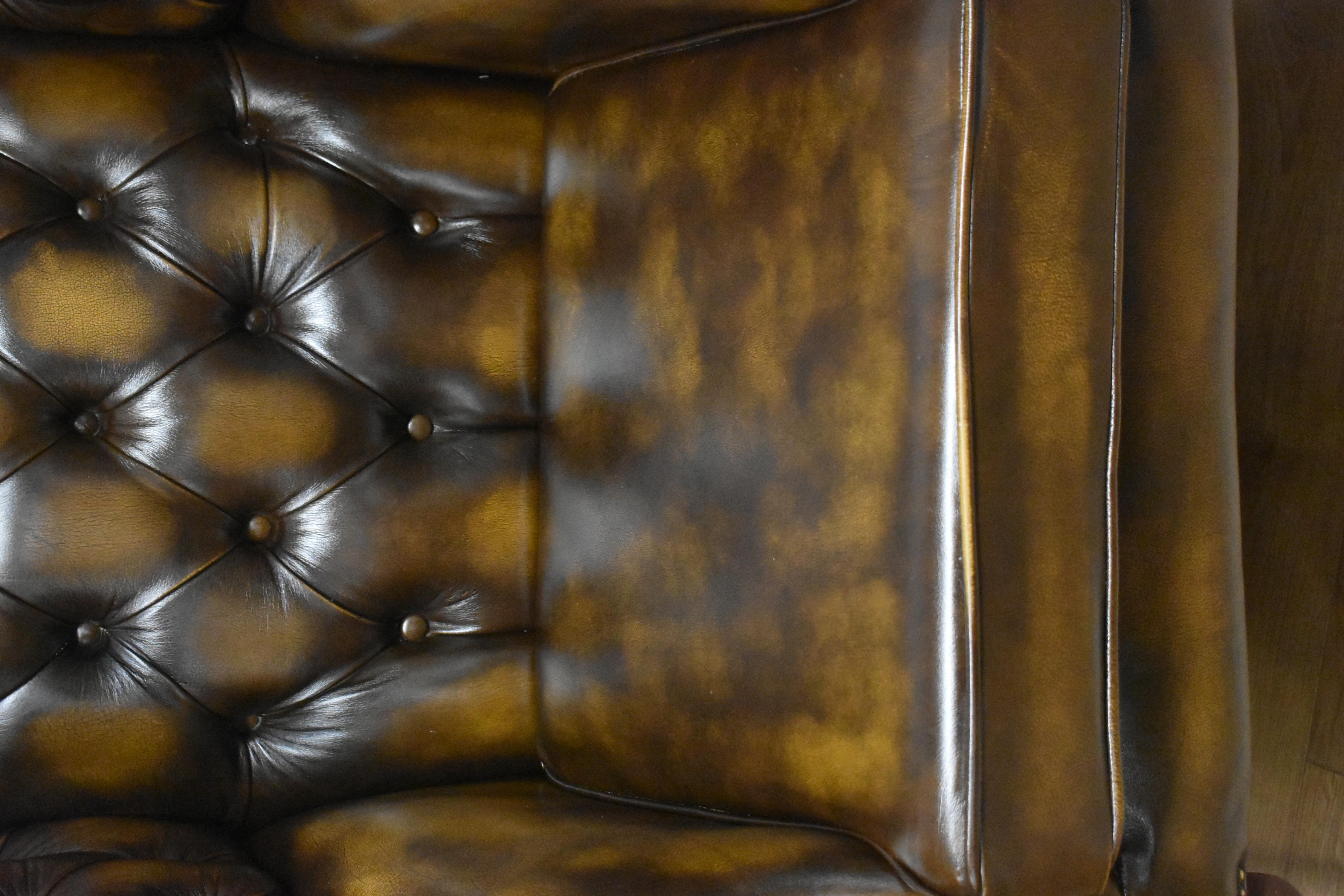 Late 20th Century Pair Leather of Button Back Wing  Armchairs 5