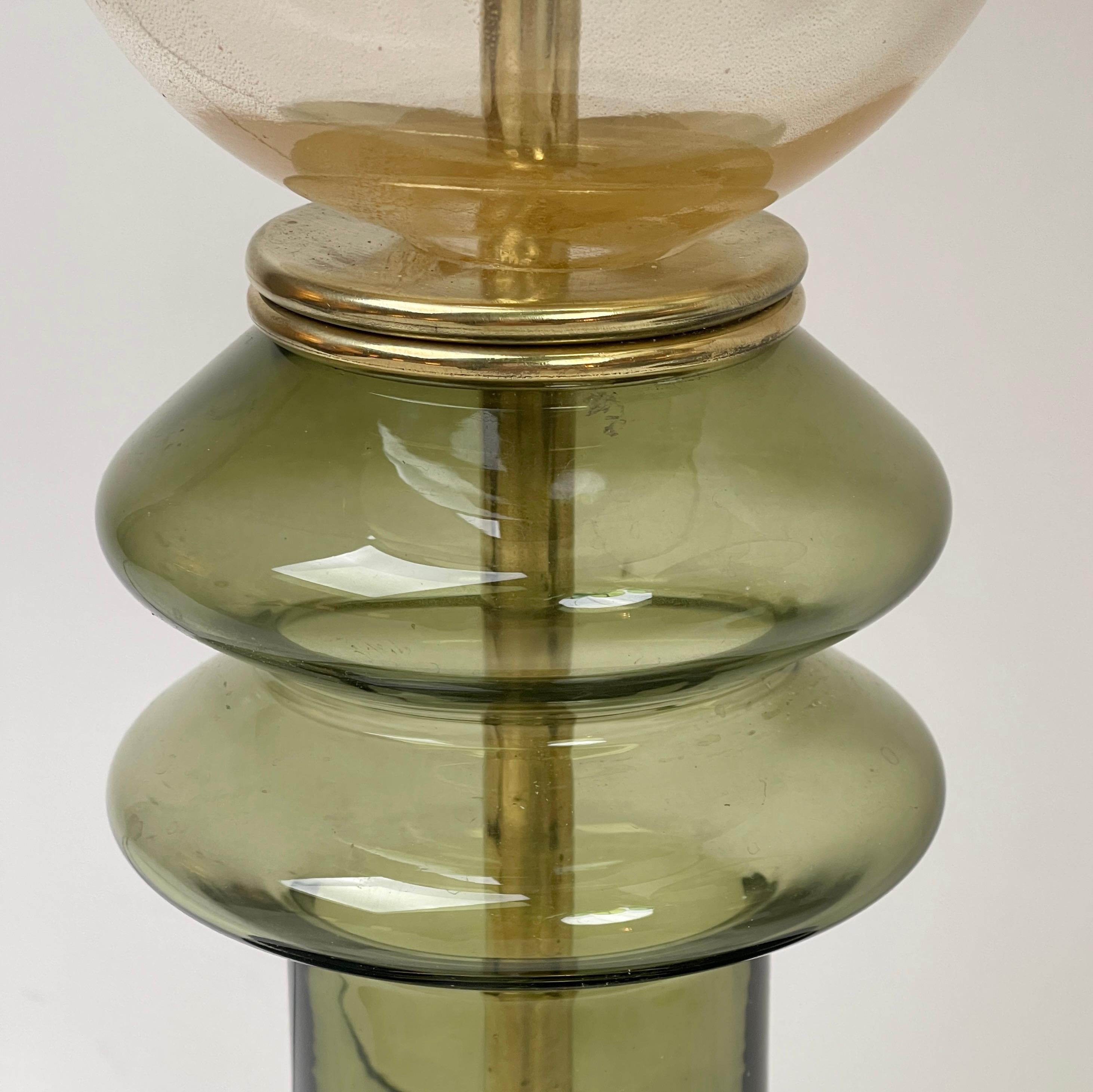 Late 20th Century Pair of Brass & Green/Gold Murano Art Glass Table Lamps For Sale 1