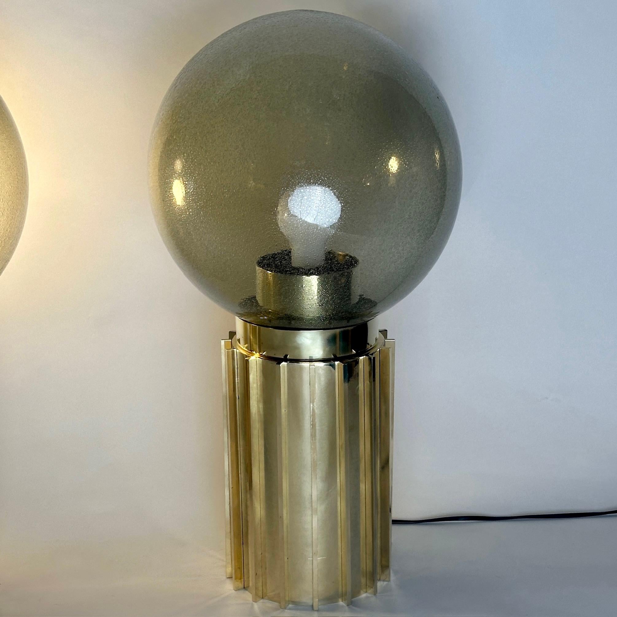 Italian Late 20th Century Pair of Brass & Smoked Pulegoso Murano Art Glass Table Lamps For Sale
