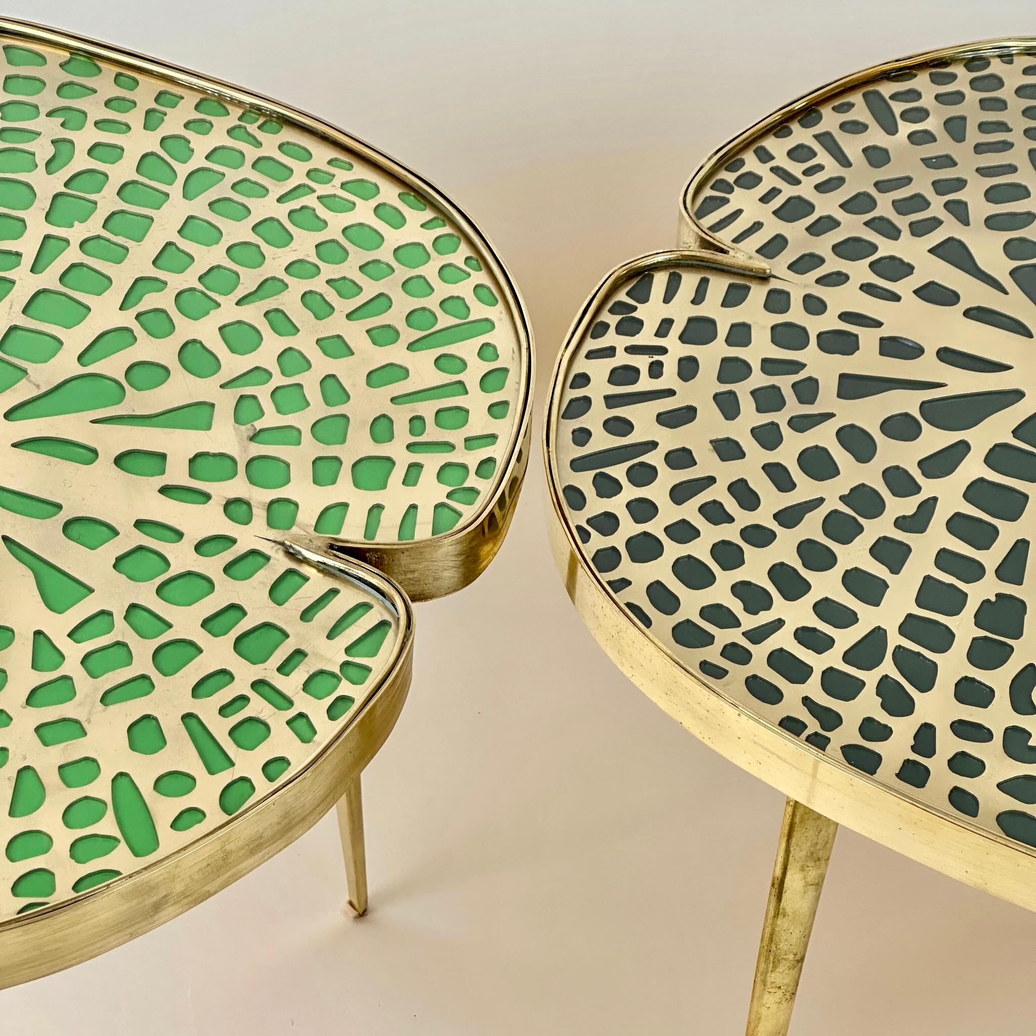 Italian Late 20th Century Pair of Brass & Transparent Glass Water Lilies Side Tables For Sale