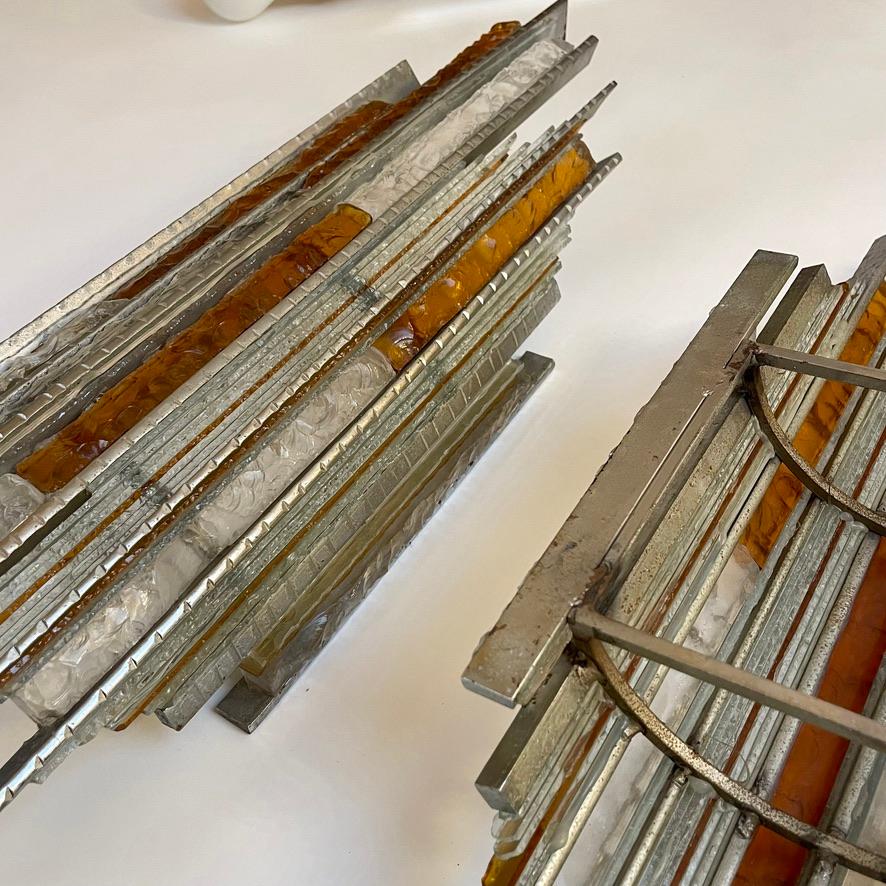 Moderne Paire d'appliques brutalistes en fer et verre de la fin du 20e siècle par A. Poli pour Poliarte en vente