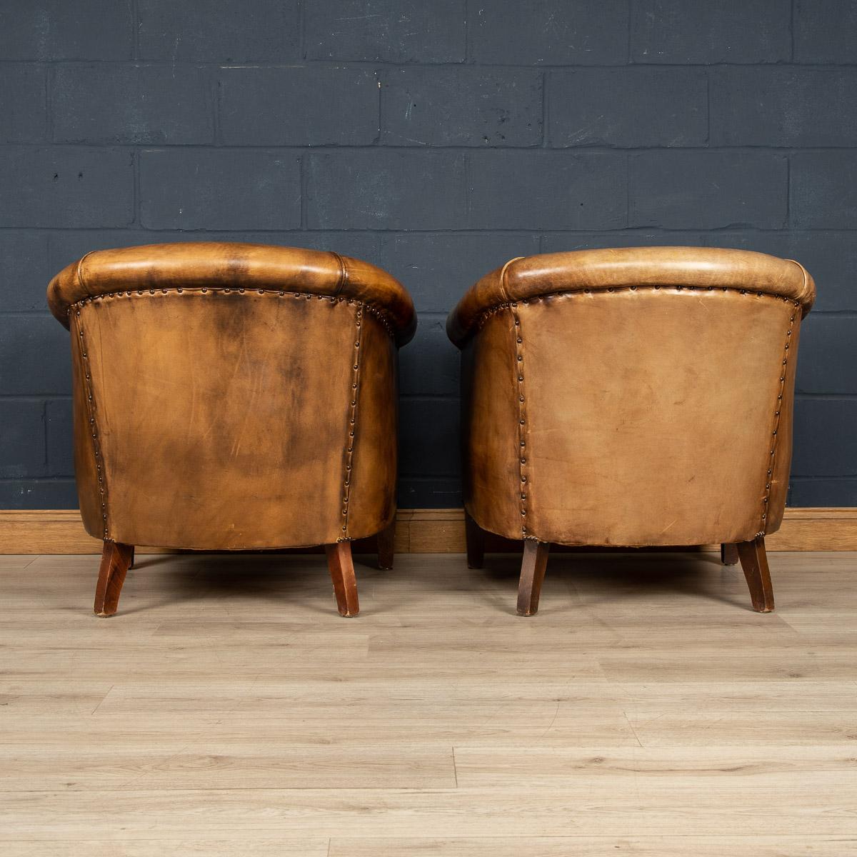 Late 20th Century Pair of Dutch Leather Club Chairs For Sale 1